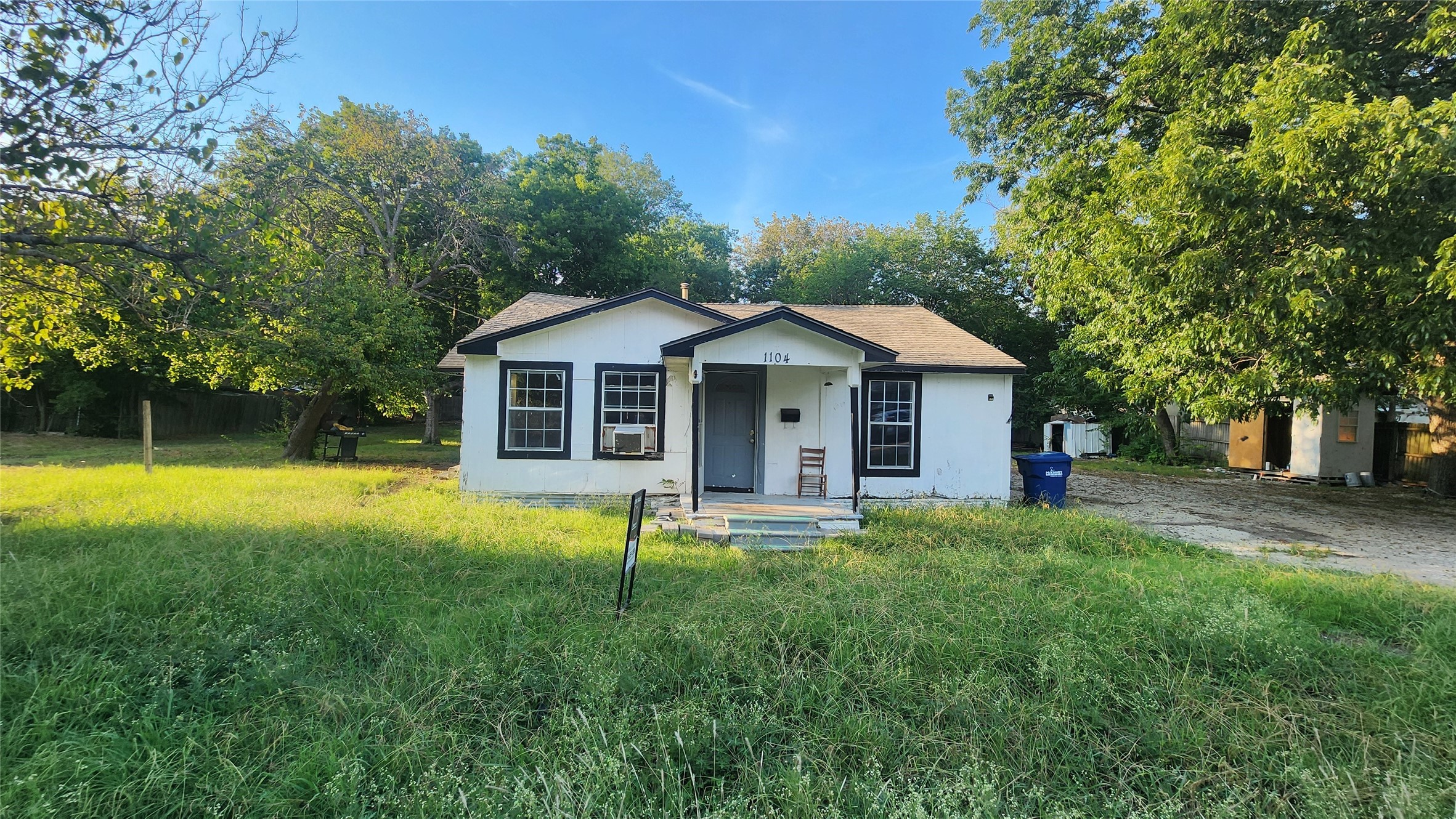 1104 New Street Mckinney TX 75069