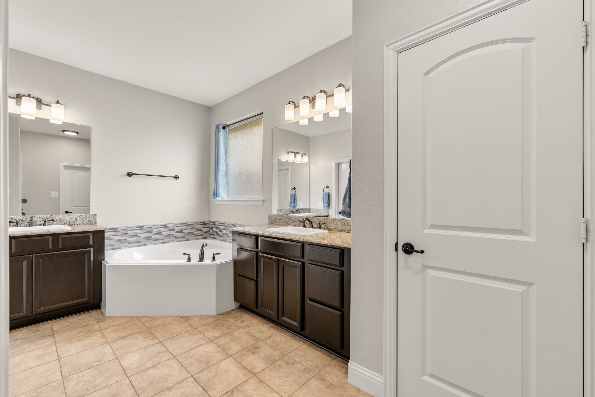 1020 Crest Breeze Drive Fort Worth TX 76052
