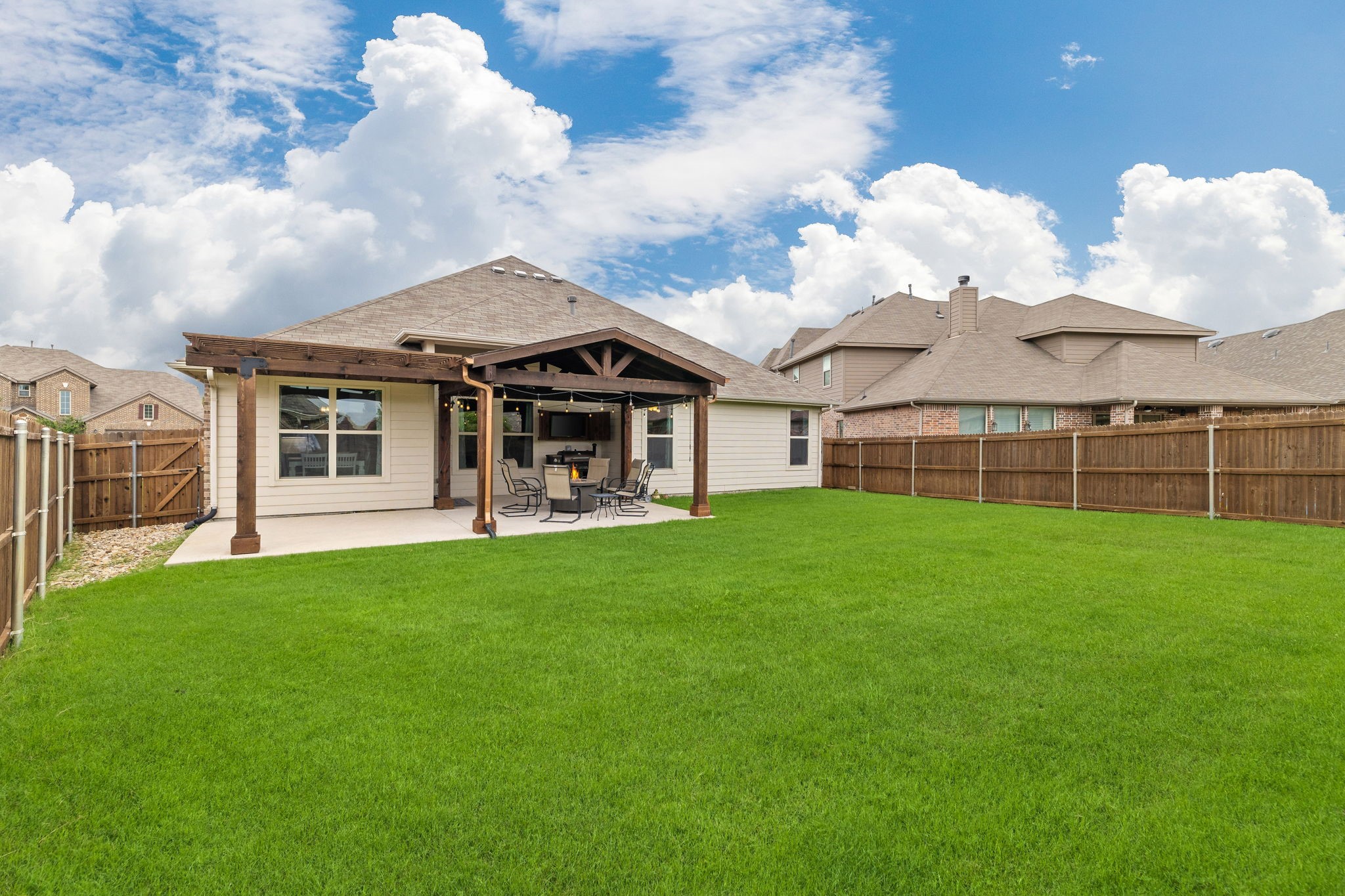 1020 Crest Breeze Drive Fort Worth TX 76052