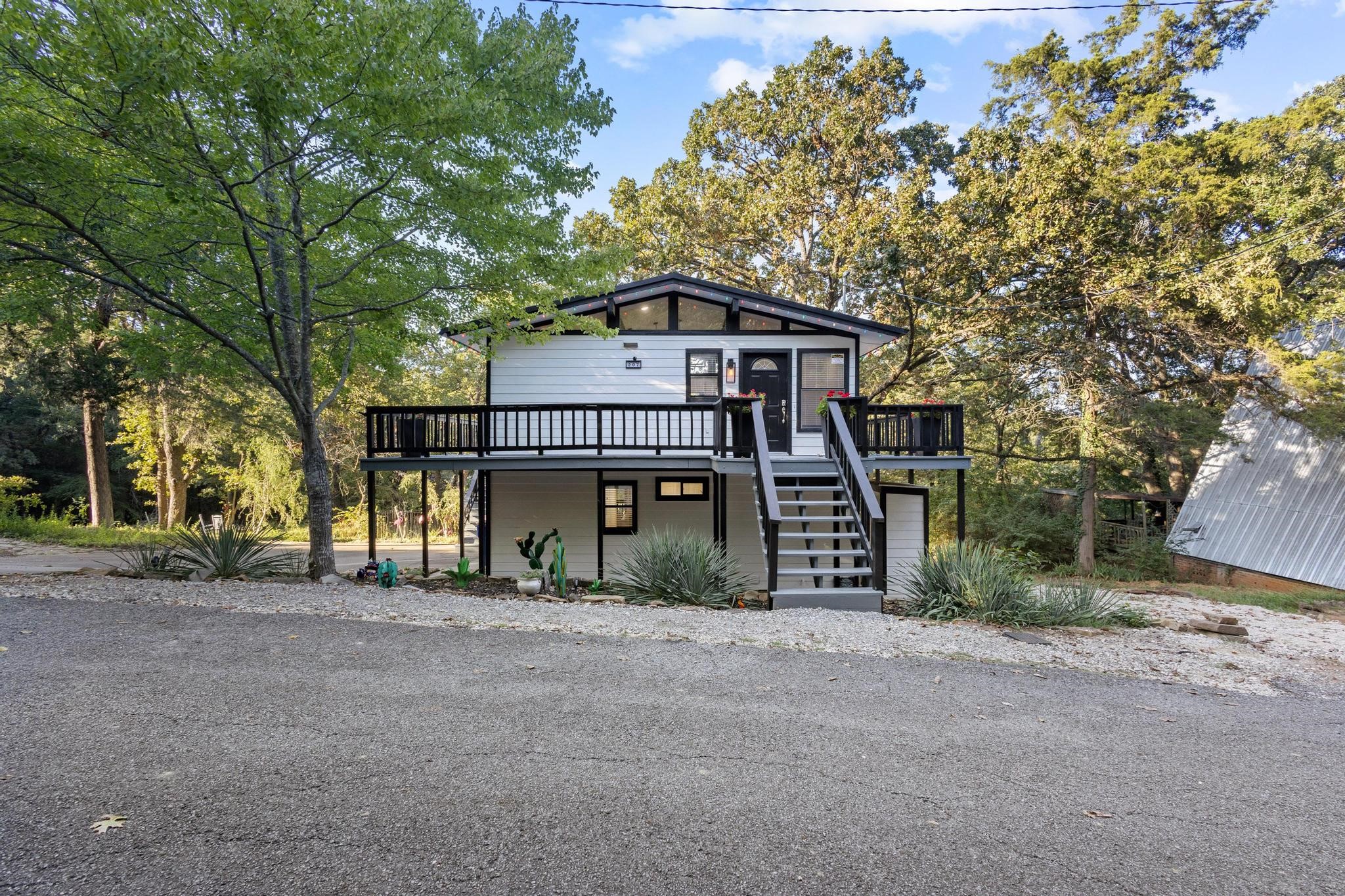 207 Wales Drive Pottsboro TX 75076