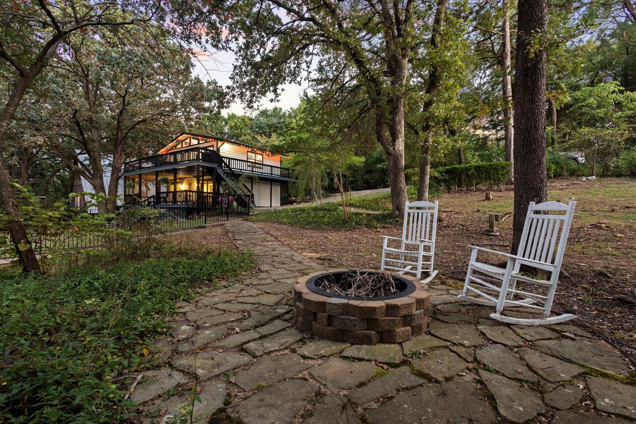 207 Wales Drive Pottsboro TX 75076