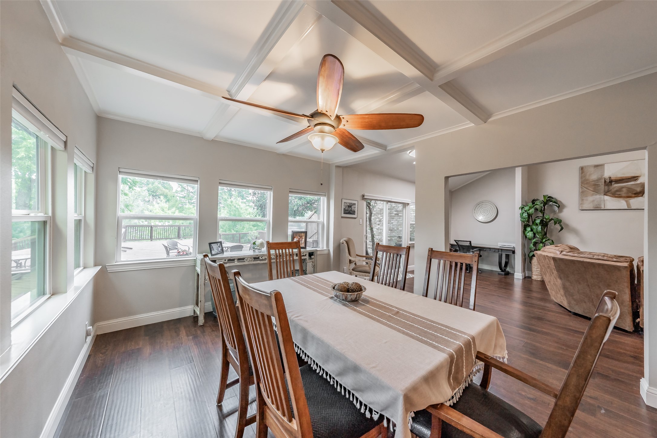 2517 Country Place Carrollton TX 75006