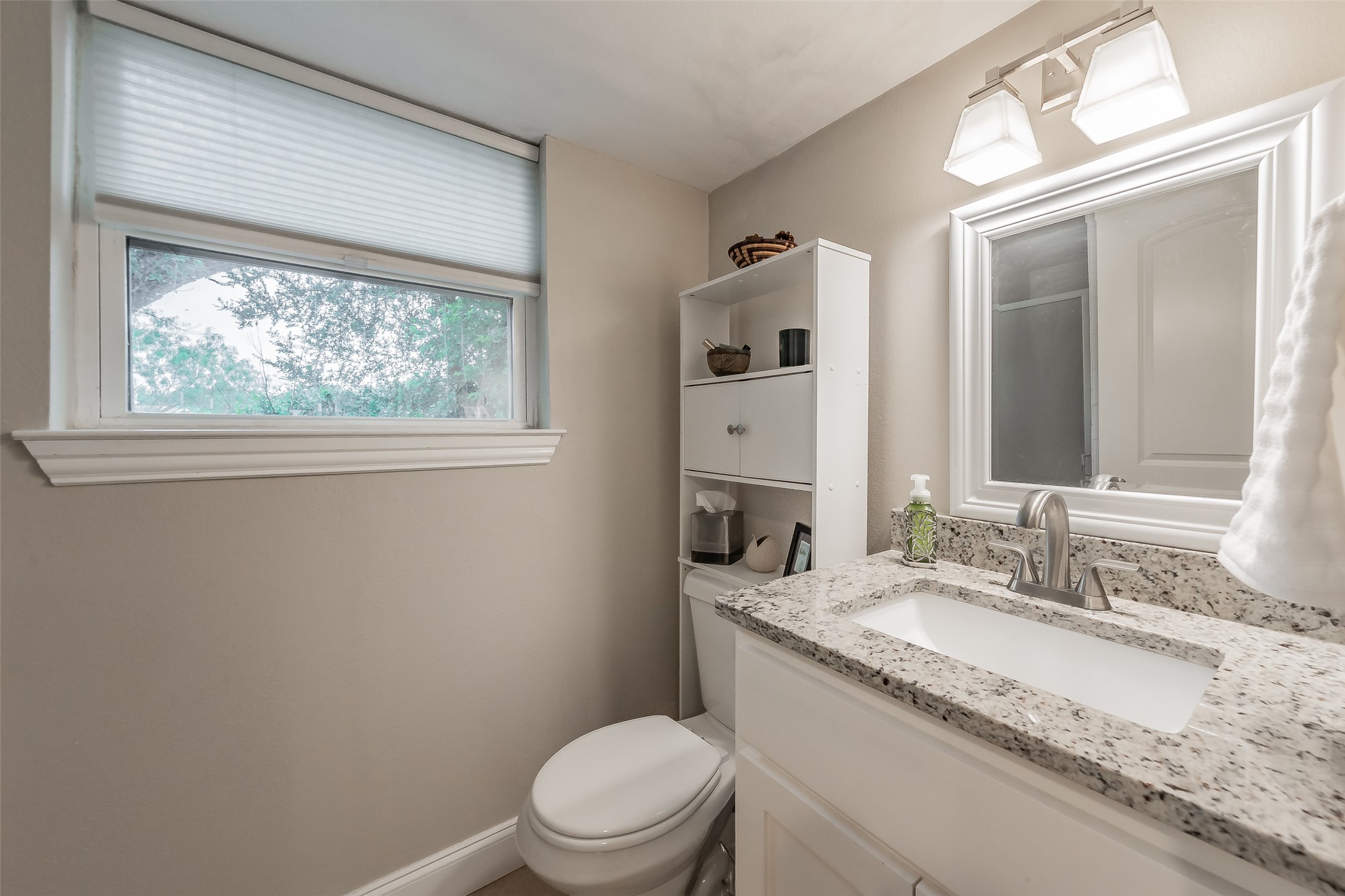 2517 Country Place Carrollton TX 75006