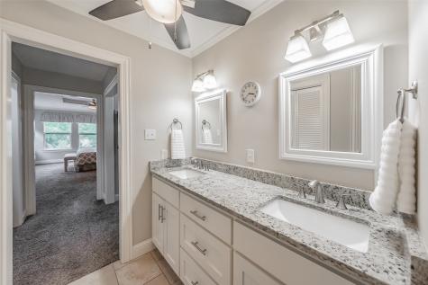 2517 Country Place Carrollton TX 75006