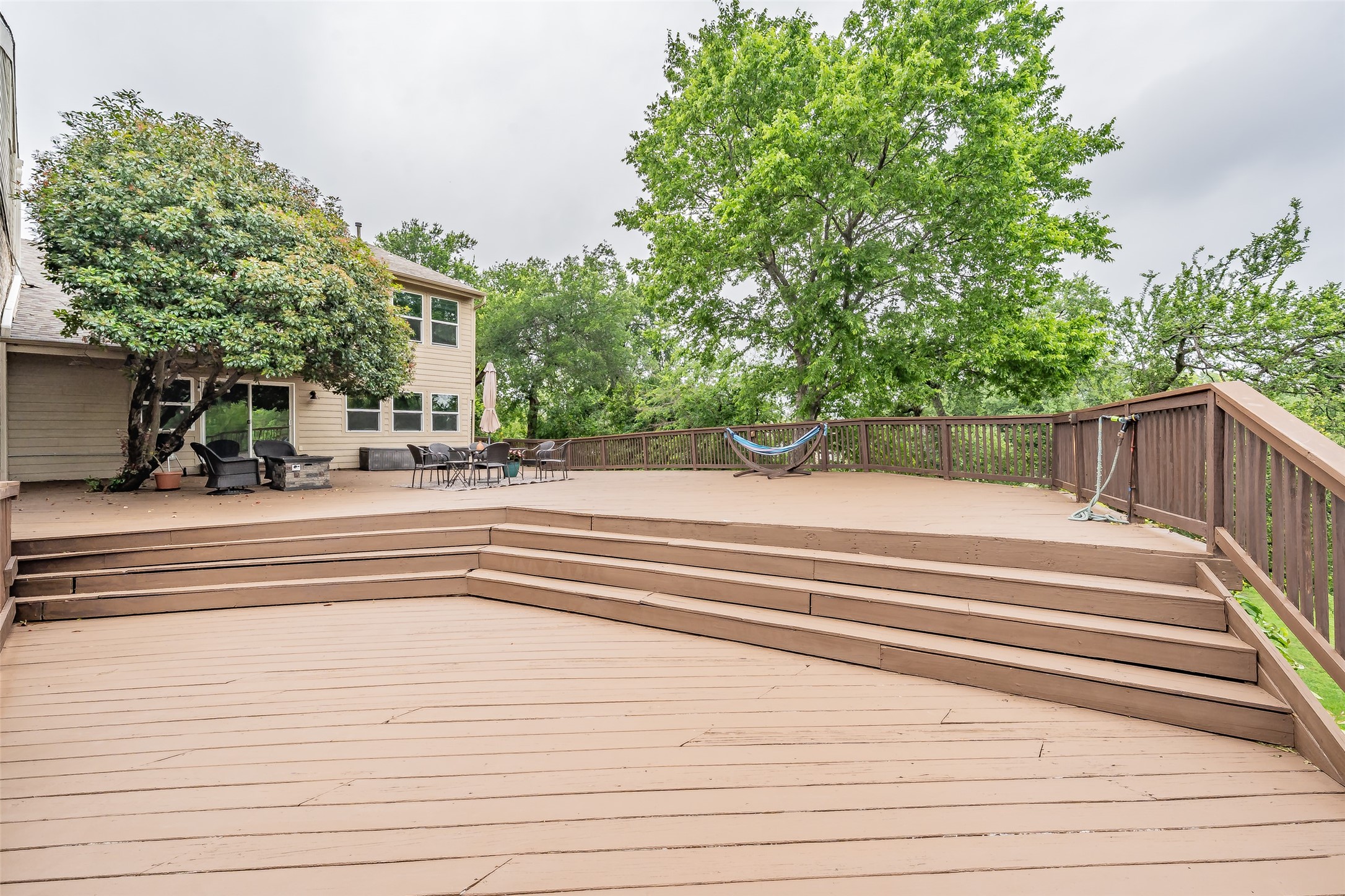 2517 Country Place Carrollton TX 75006