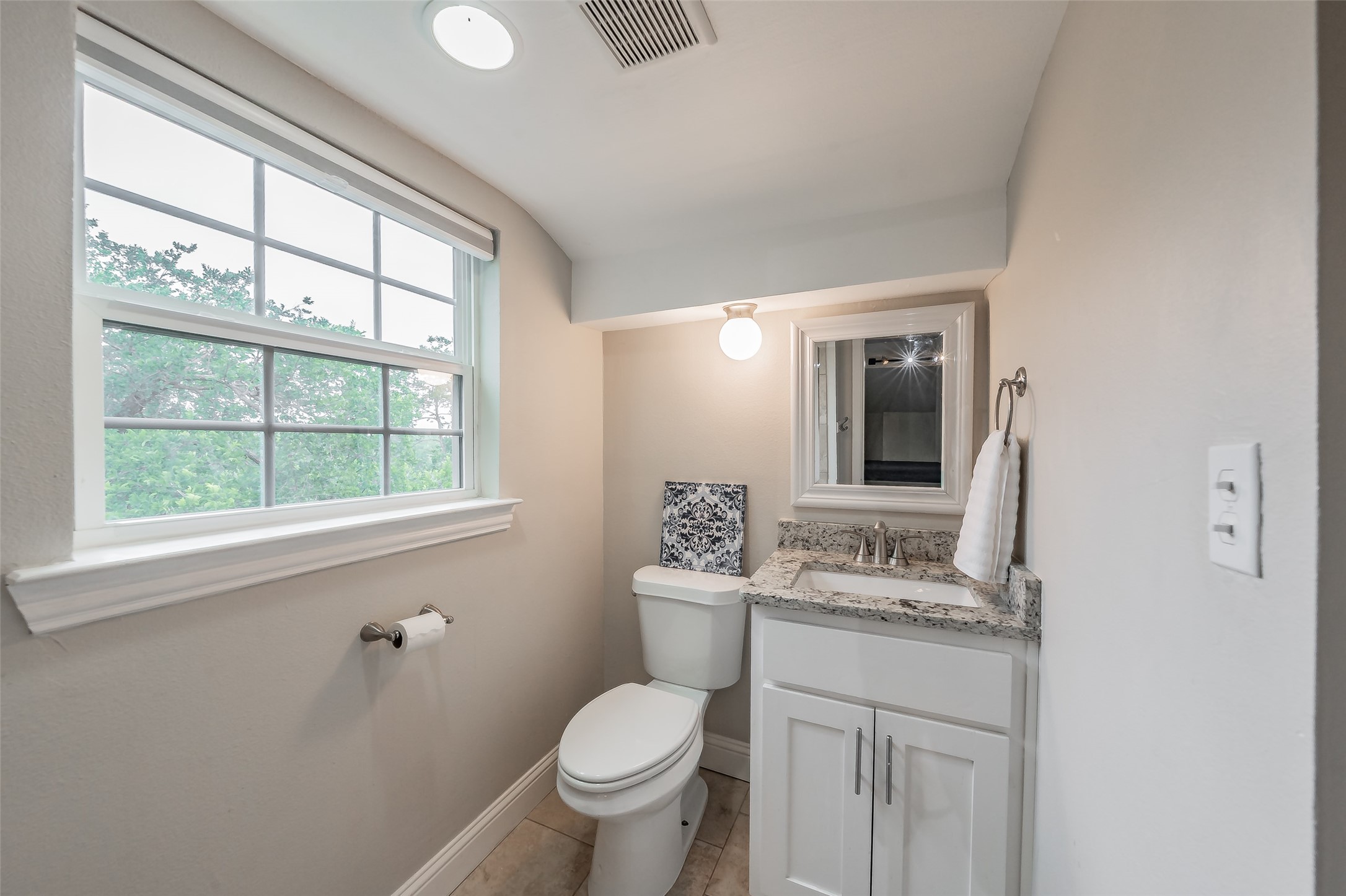 2517 Country Place Carrollton TX 75006