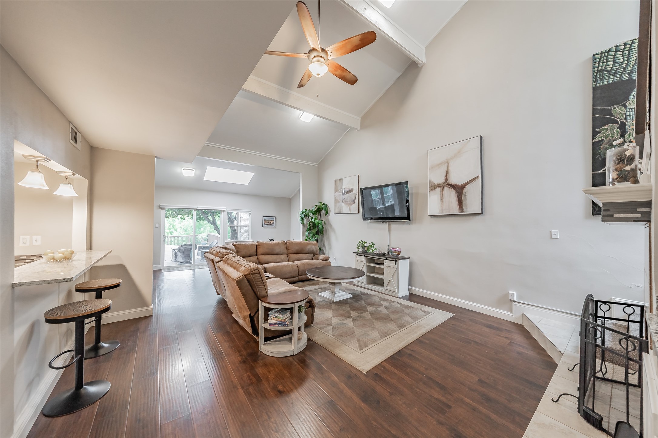 2517 Country Place Carrollton TX 75006