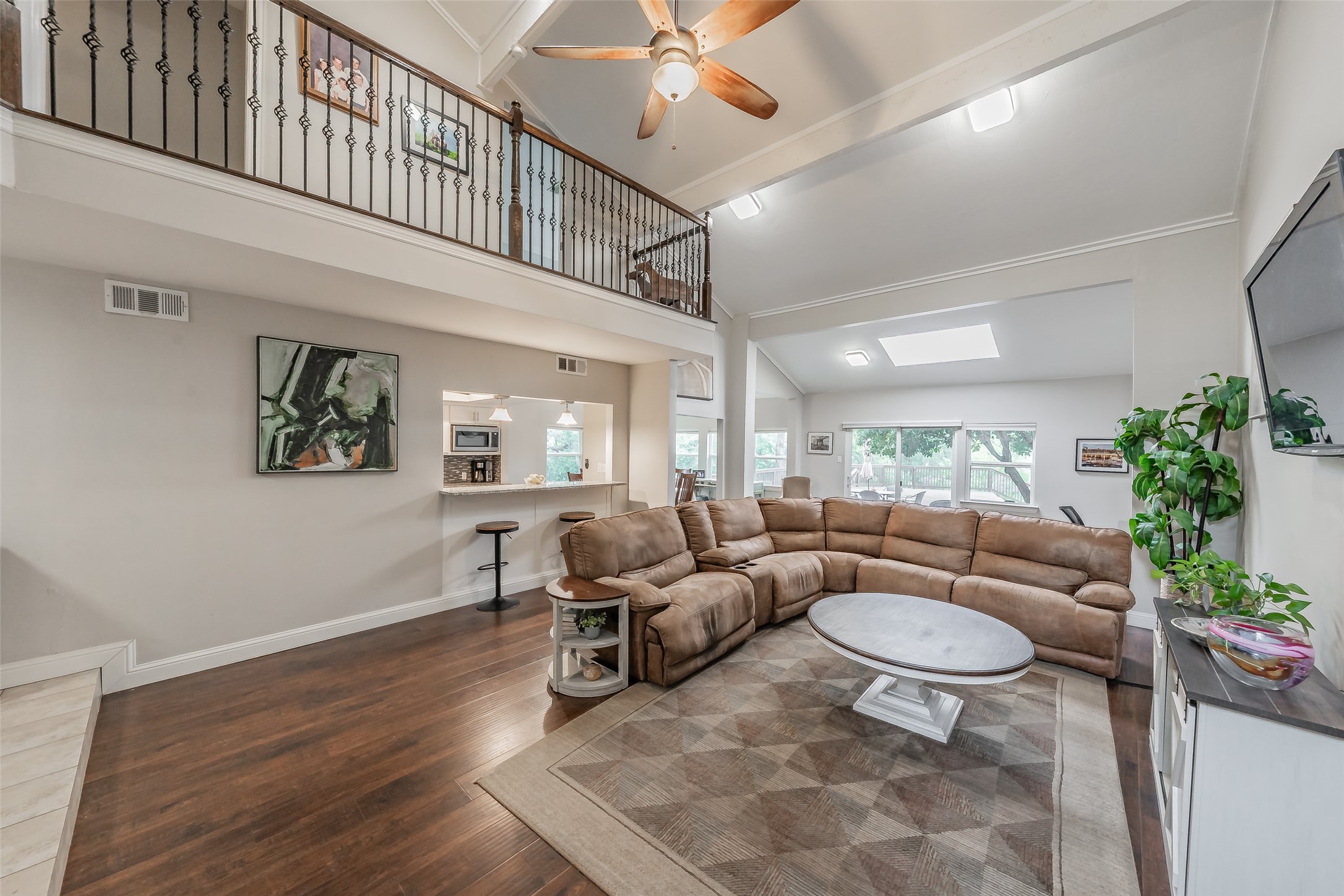 2517 Country Place Carrollton TX 75006