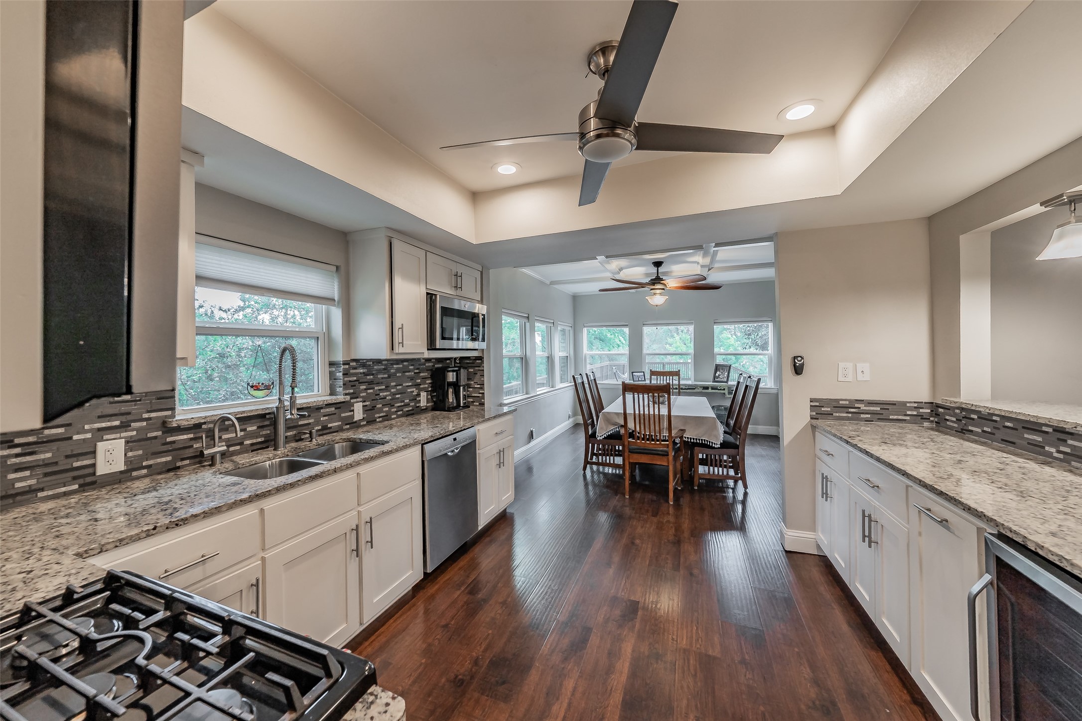 2517 Country Place Carrollton TX 75006