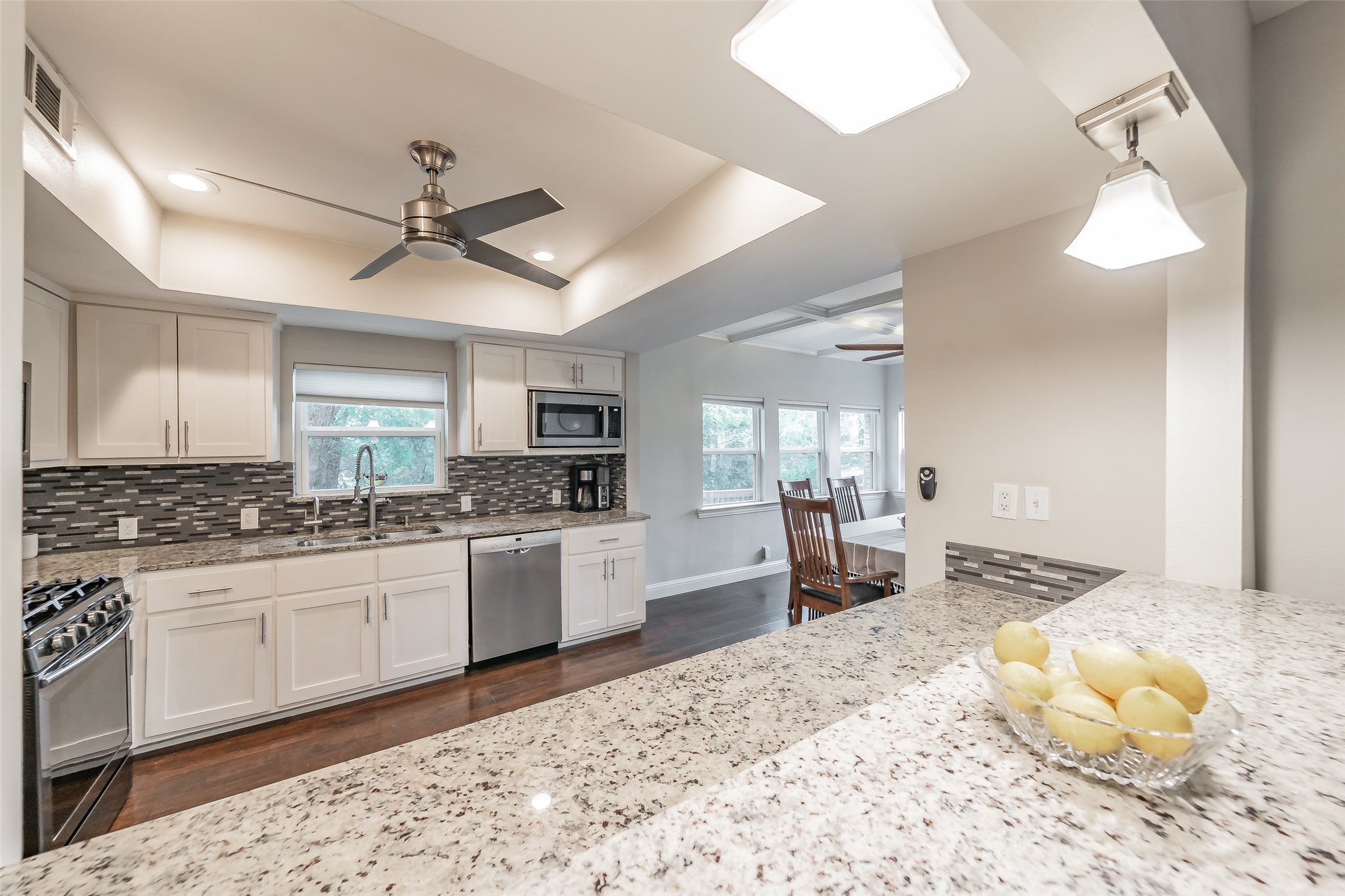 2517 Country Place Carrollton TX 75006