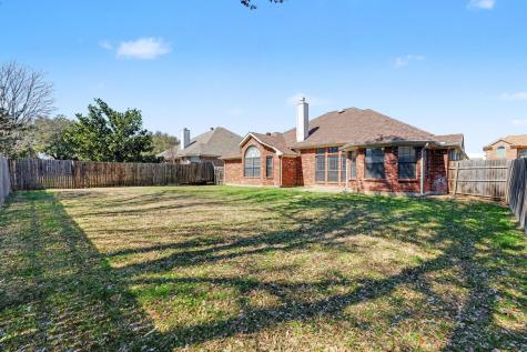 6804 Greenleaf Drive North Richland Hills TX 76182