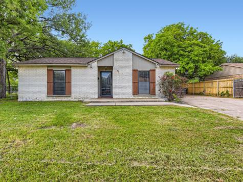 7032 Greenview Circle S Fort Worth TX 76120