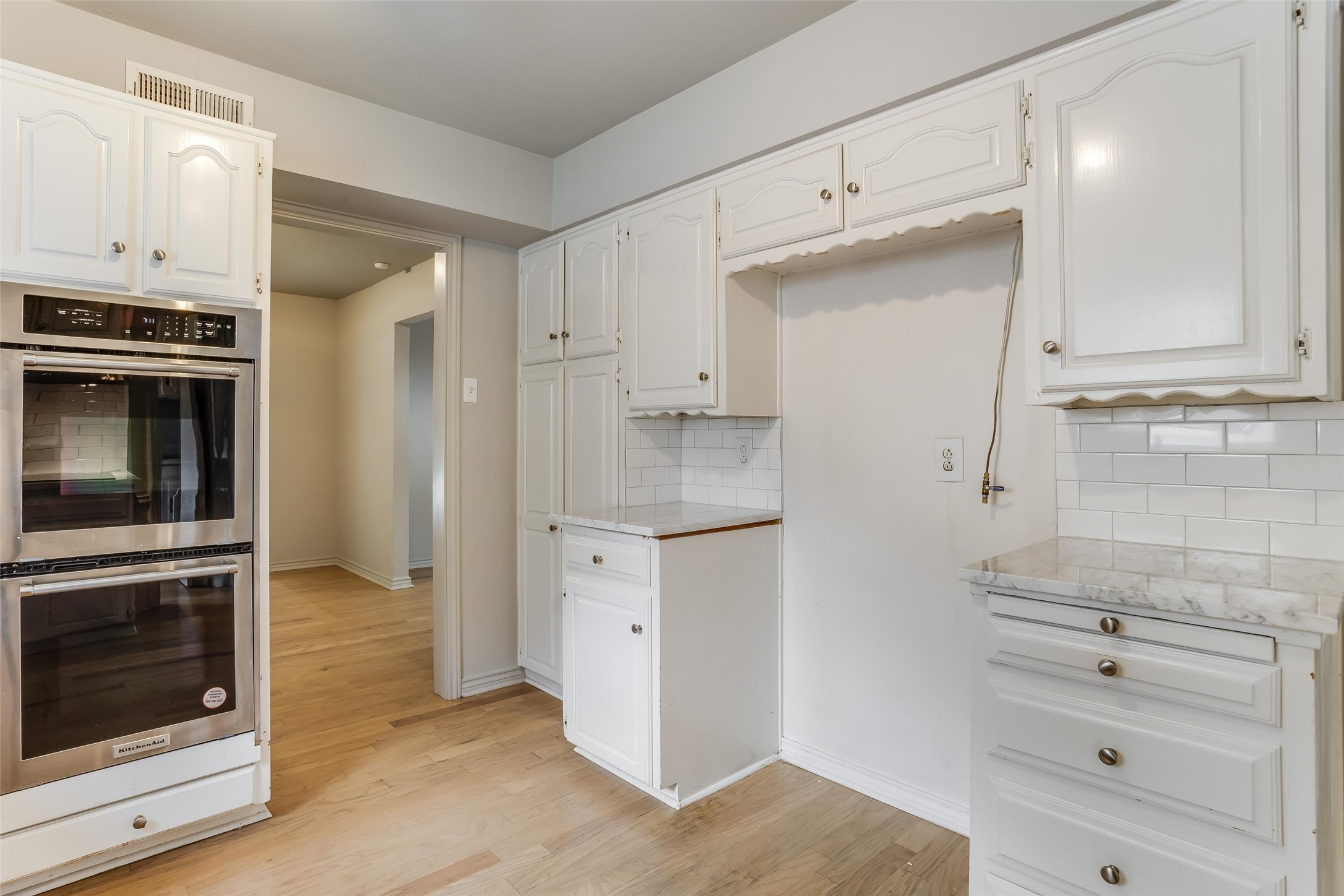 311 Glen Oaks Boulevard Dallas TX 75232