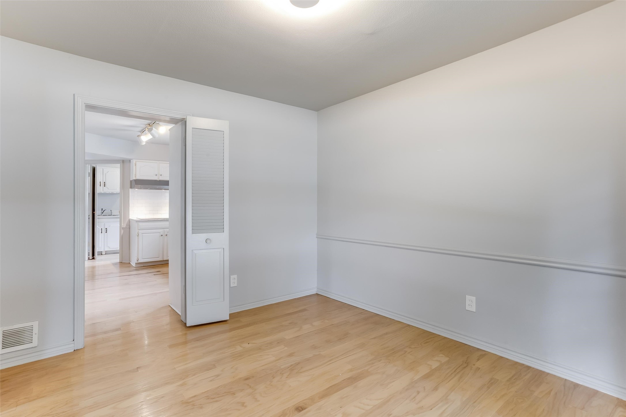 311 Glen Oaks Boulevard Dallas TX 75232