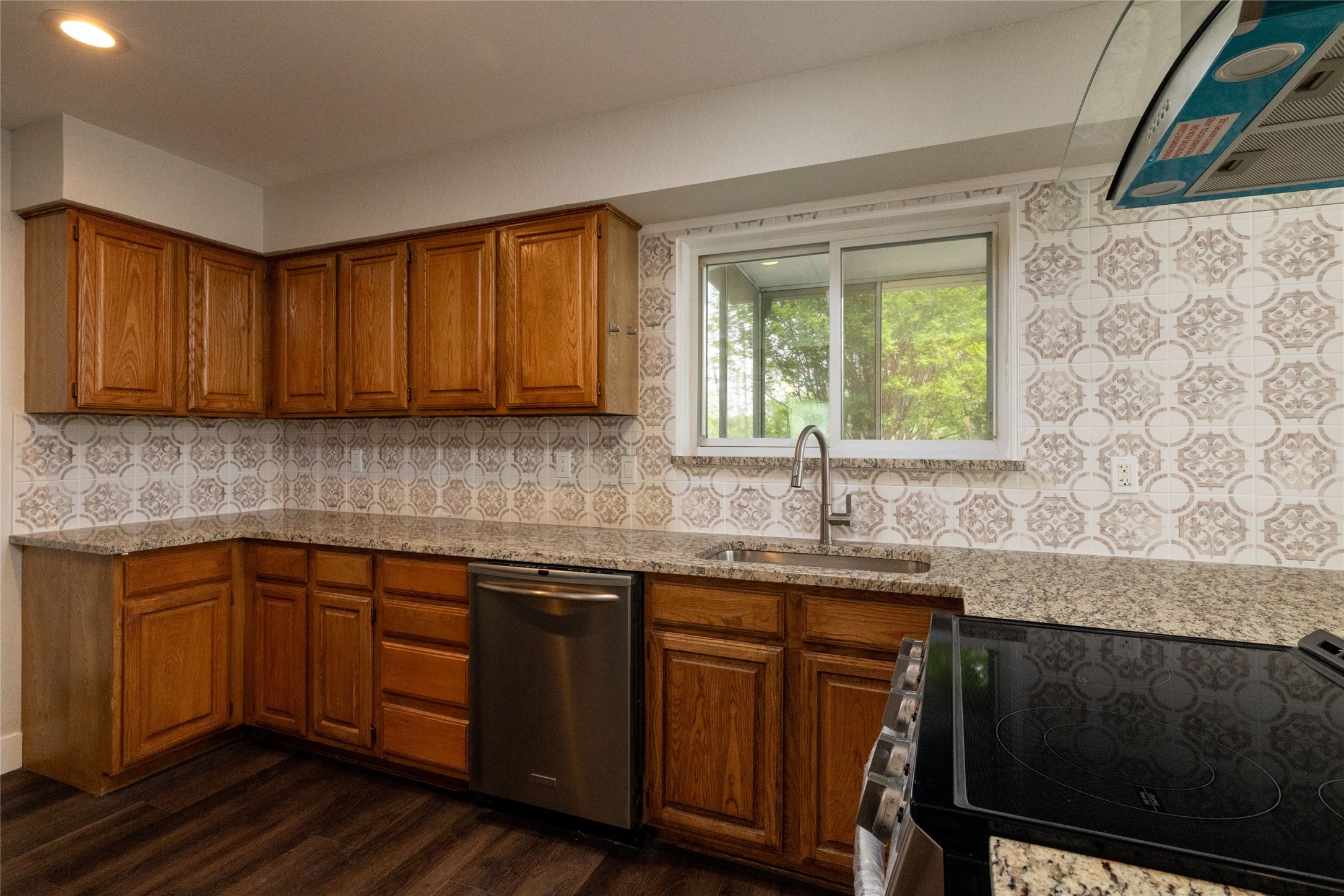 641 Lemon Drive Arlington TX 76018