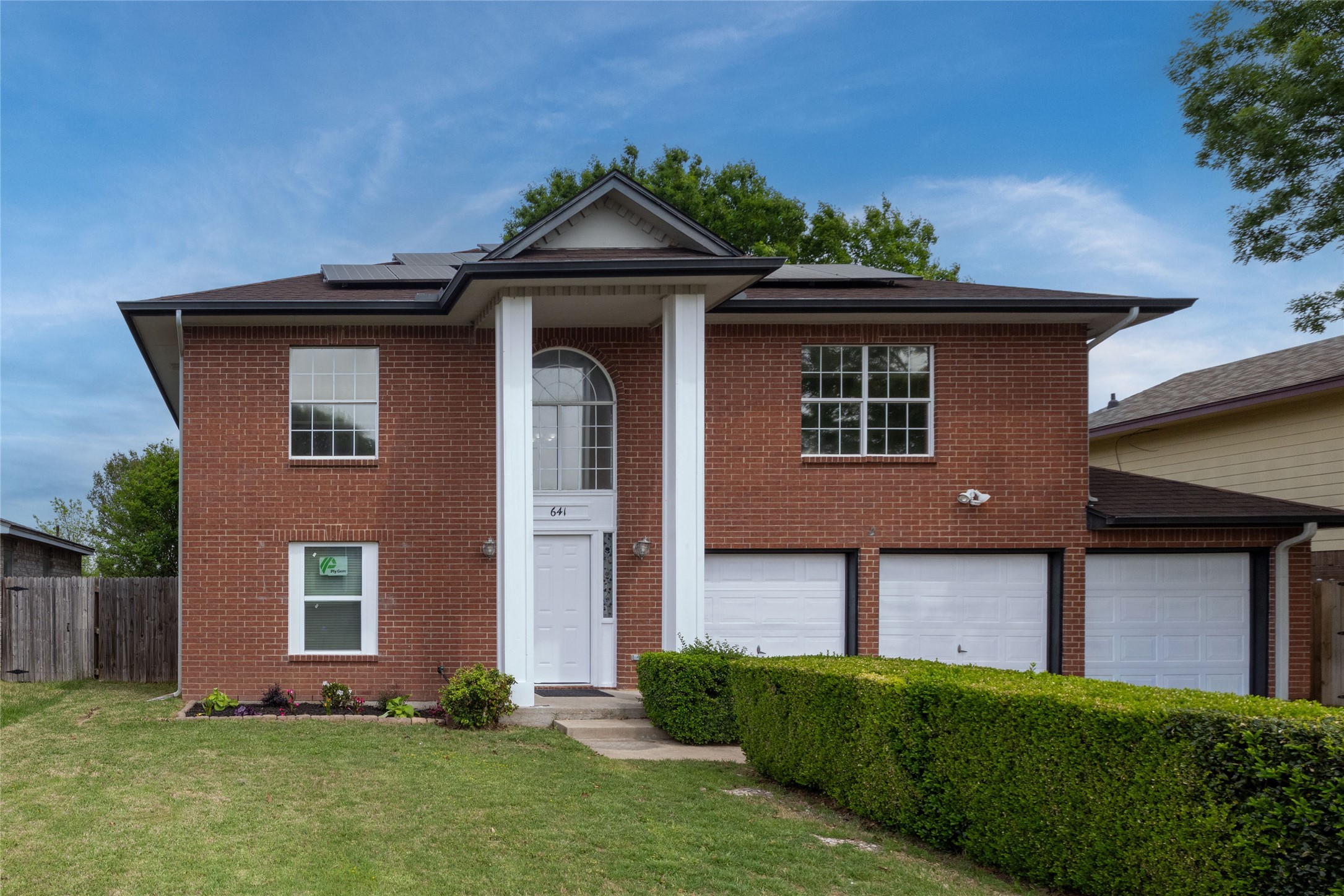 641 Lemon Drive Arlington TX 76018