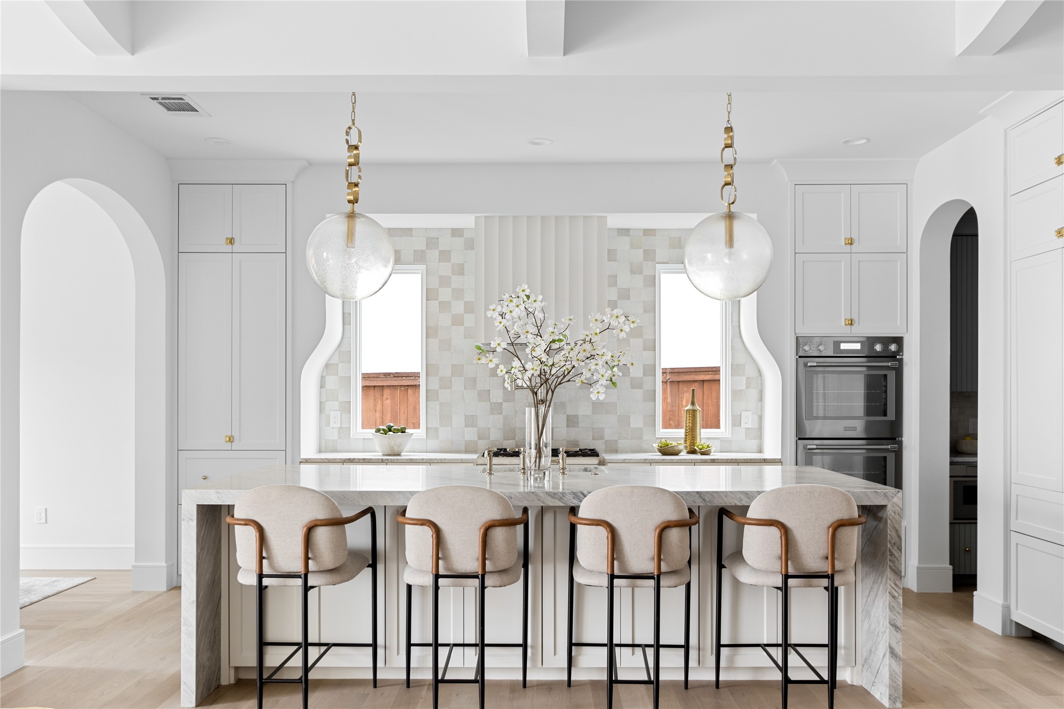 Dallas TX, 6454 Kenwood Avenue