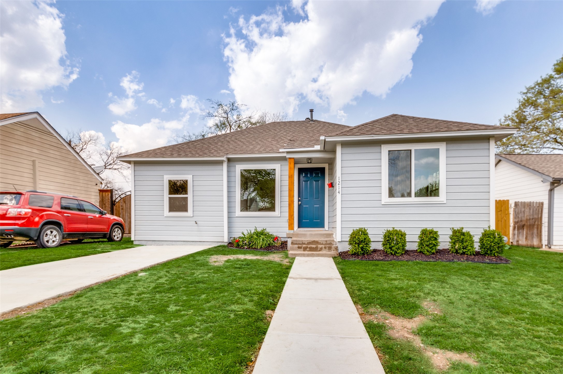 1214 Willow Street Grand Prairie TX 75050