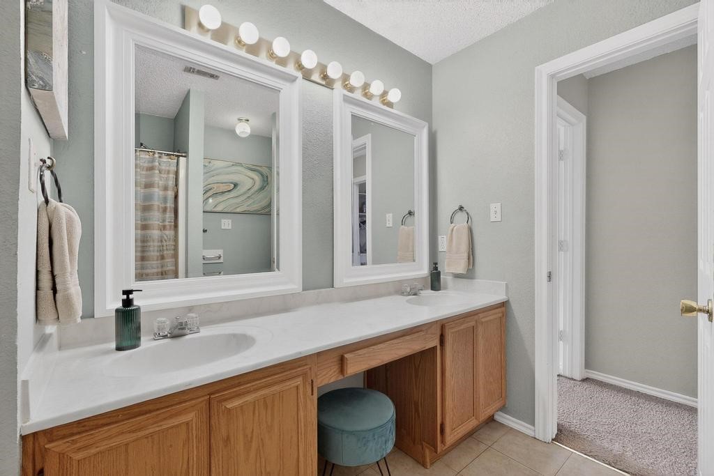 10604 Cobblestone Drive Benbrook TX 76126