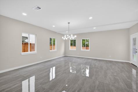 105 Rolston Road Irving TX 75060