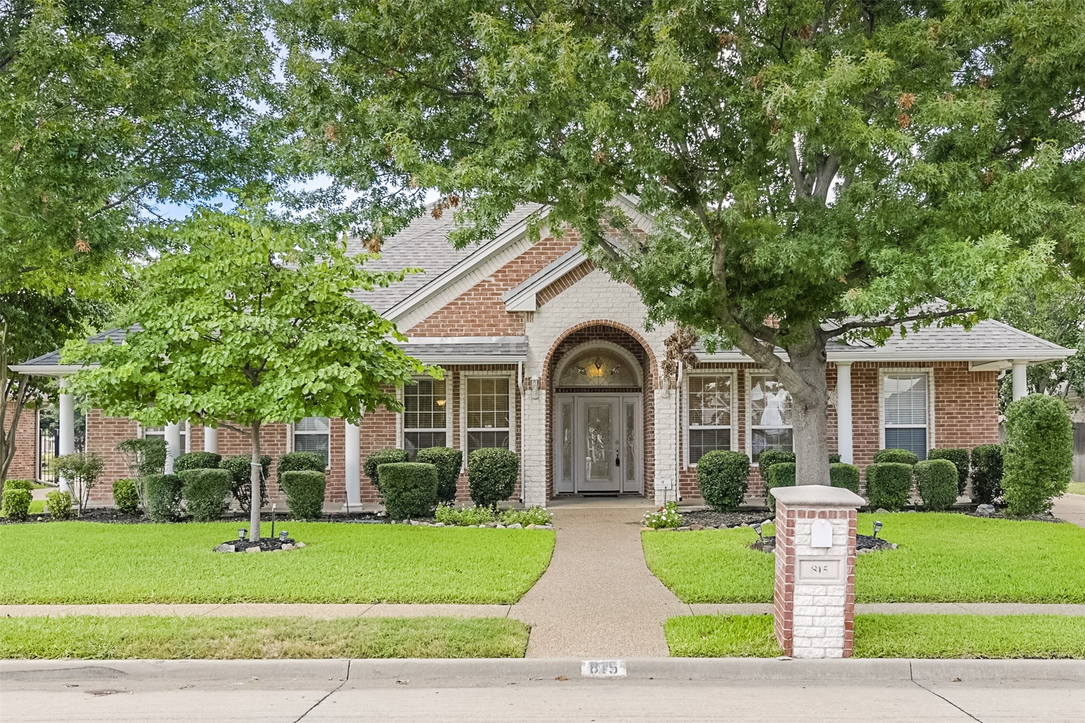 815 Amherst Drive Waxahachie TX 75165