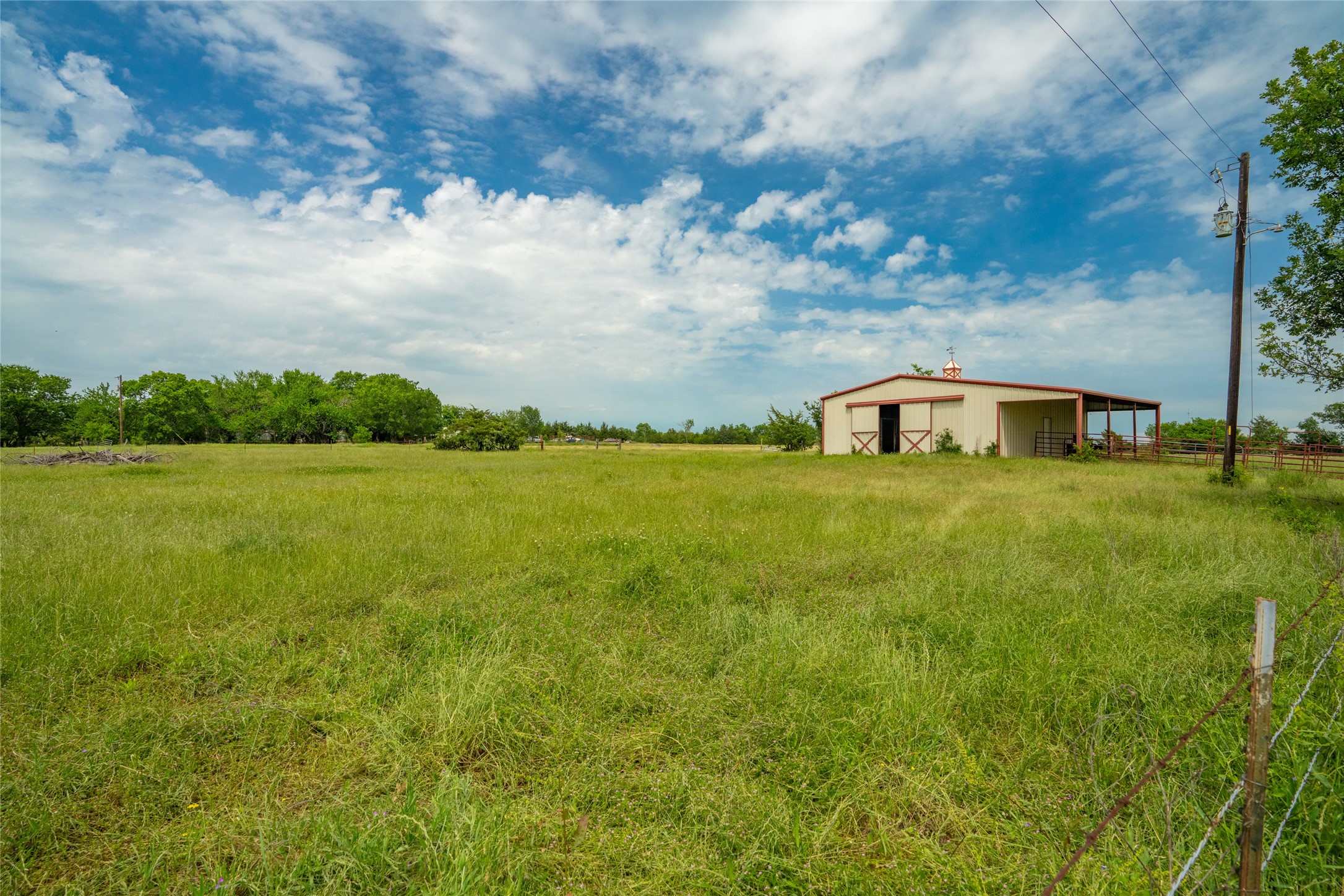 3677 County Road 4424 Commerce TX 75428