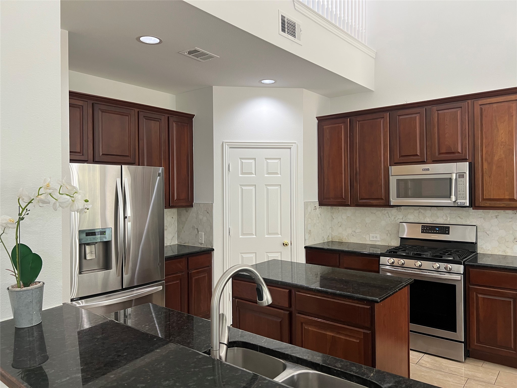 6621 Autumn Trail The Colony TX 75056