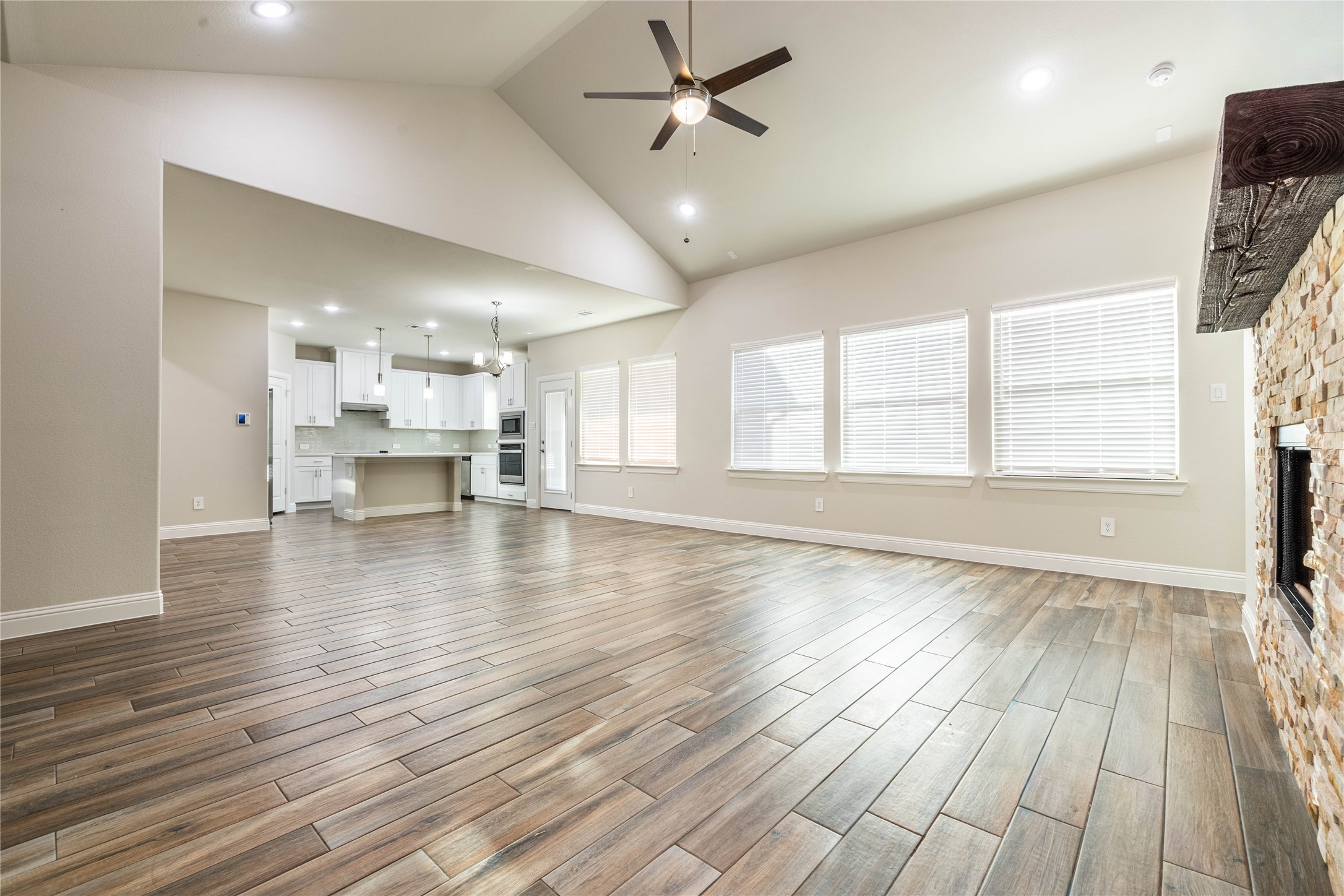 105 Rosemary Drive Azle TX 76020