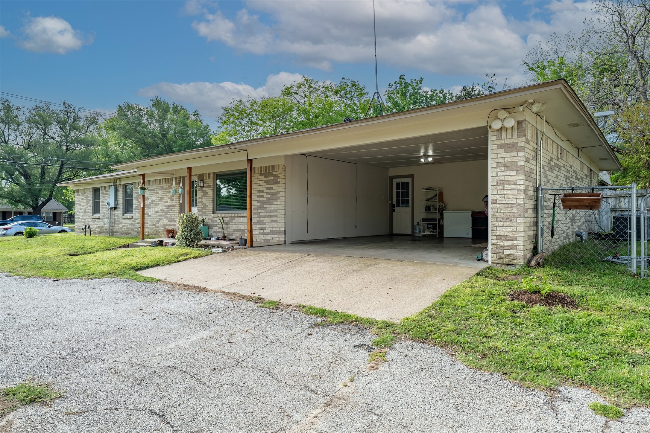 621 Athens Canton TX 75103