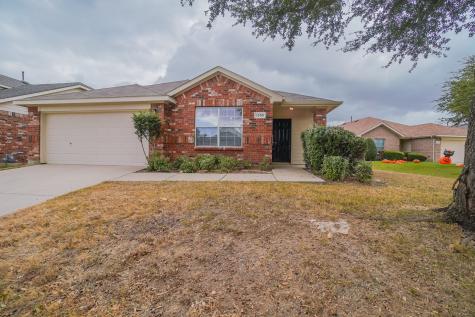 1305 Hennessey Court Fort Worth TX 76131