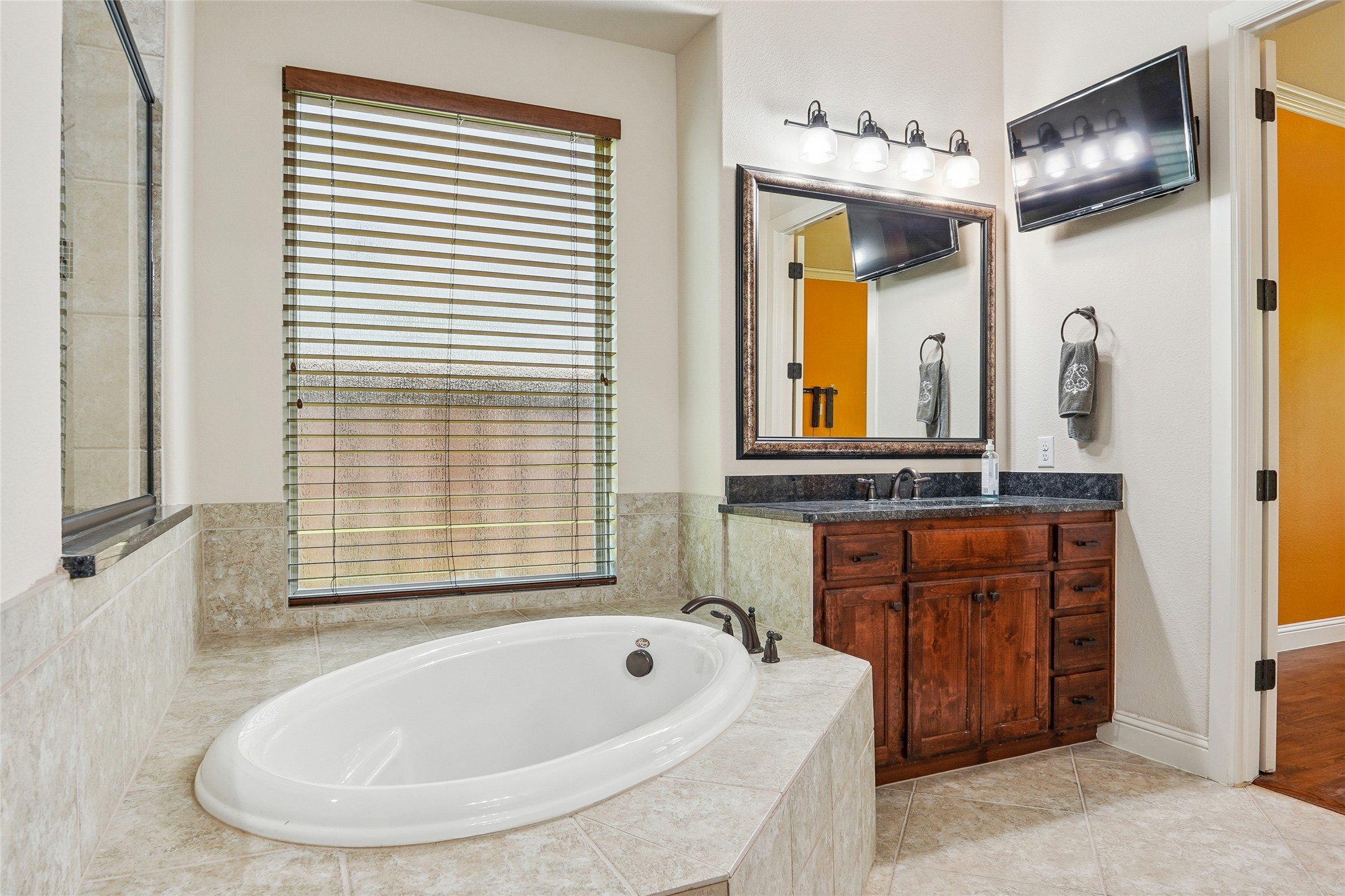 1225 Huron Drive Grapevine TX 76051