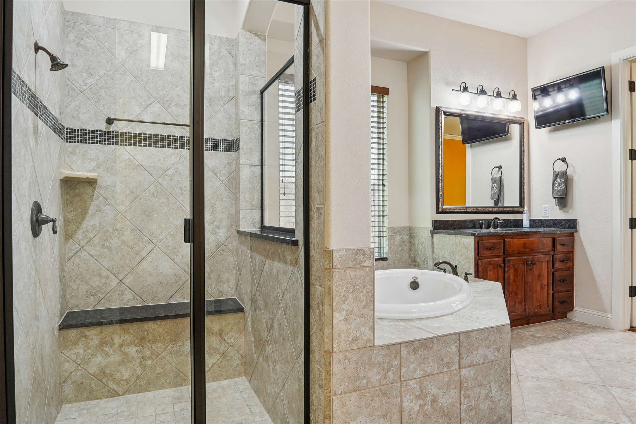 1225 Huron Drive Grapevine TX 76051