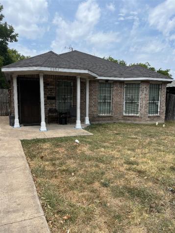 1539 S Denley Drive Dallas TX 75216