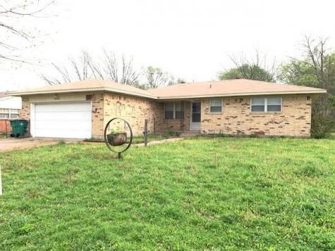 609 S Farmington Road Howe TX 75459