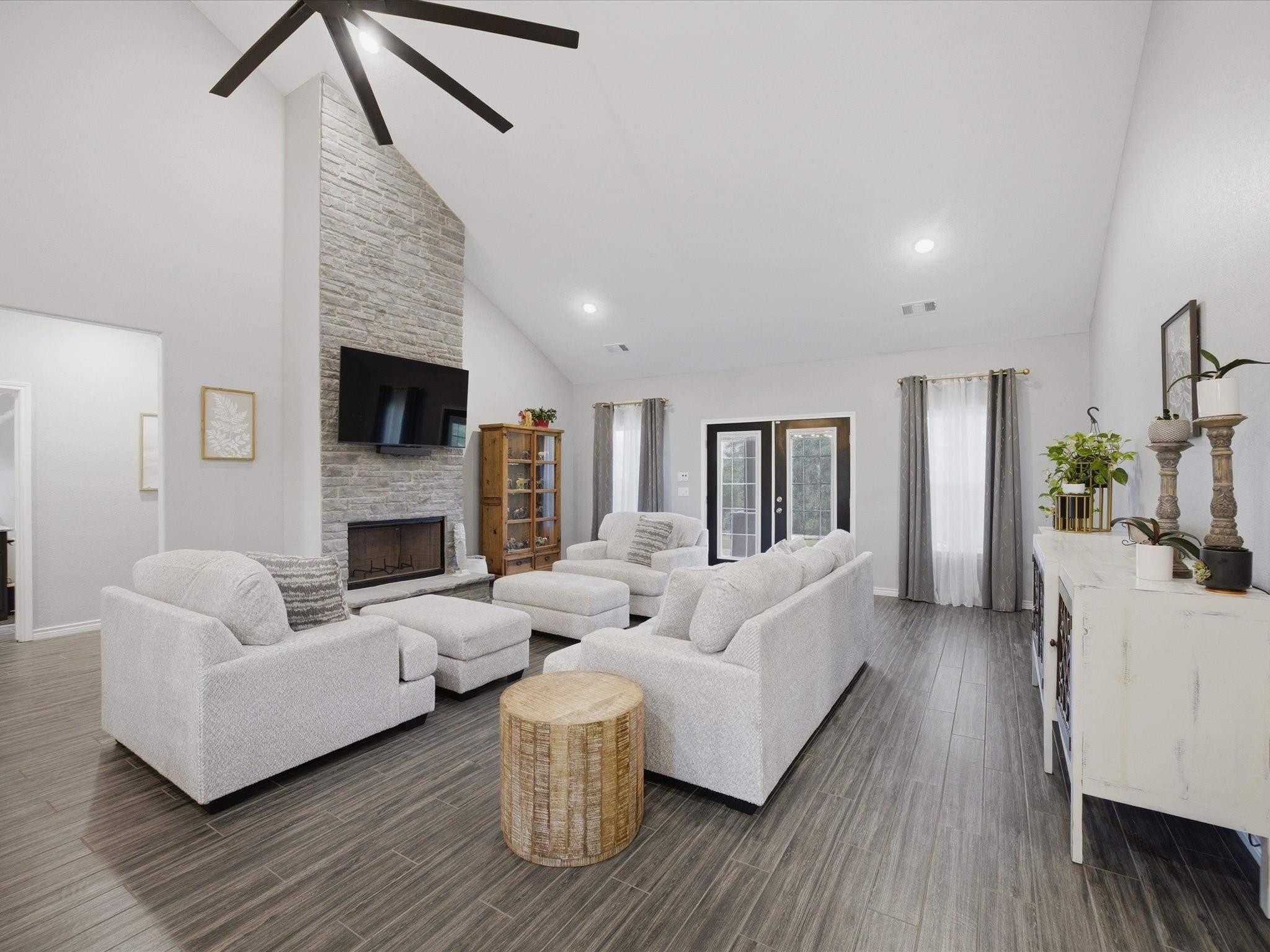 117 Ranchview Court Bowie TX 76230
