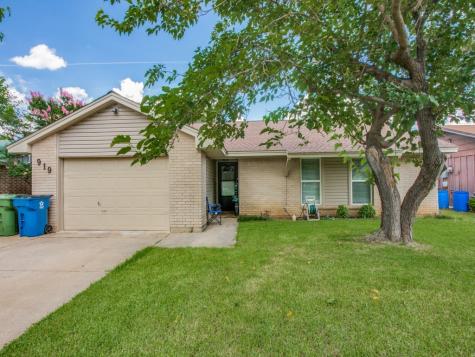 919 Stony Brook Drive Lewisville TX 75067