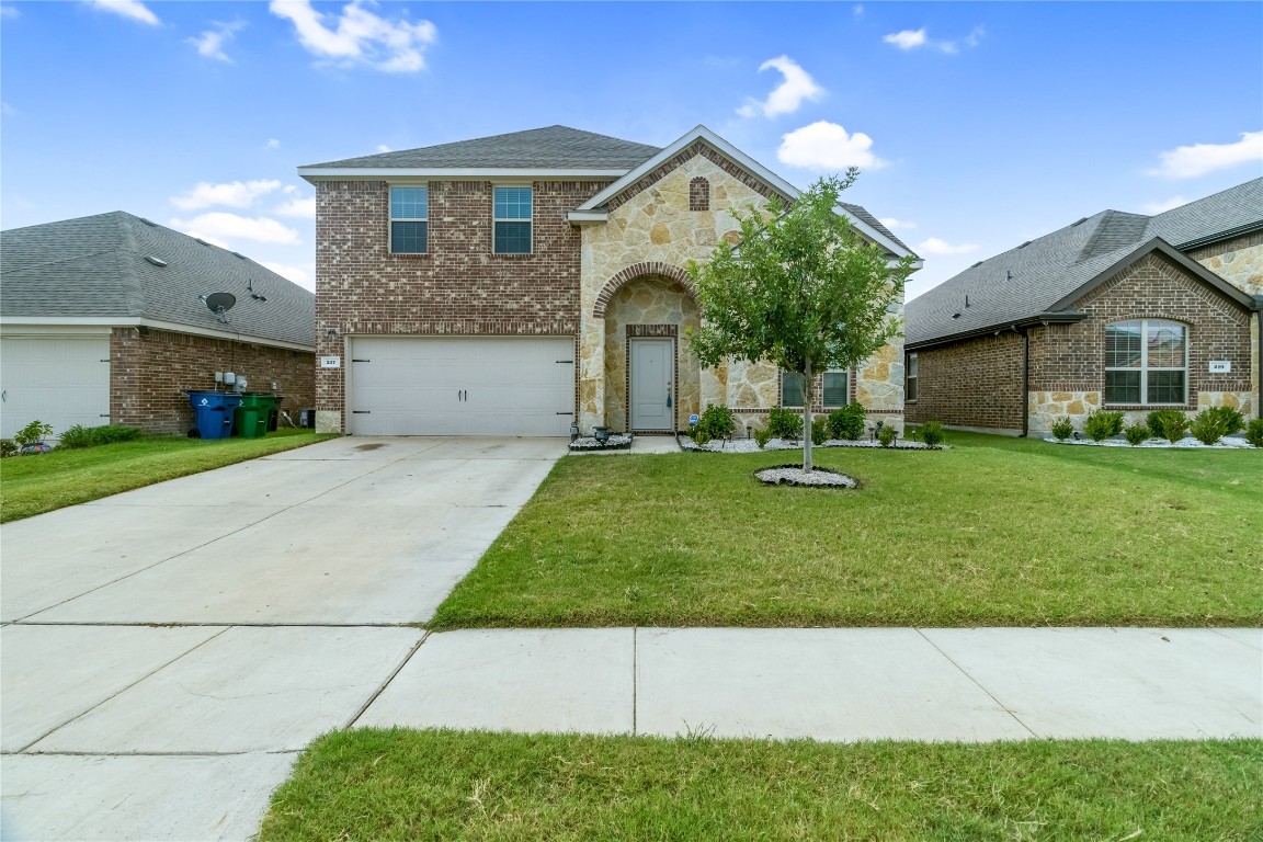 217 Garden Grove Drive Waxahachie TX 75165