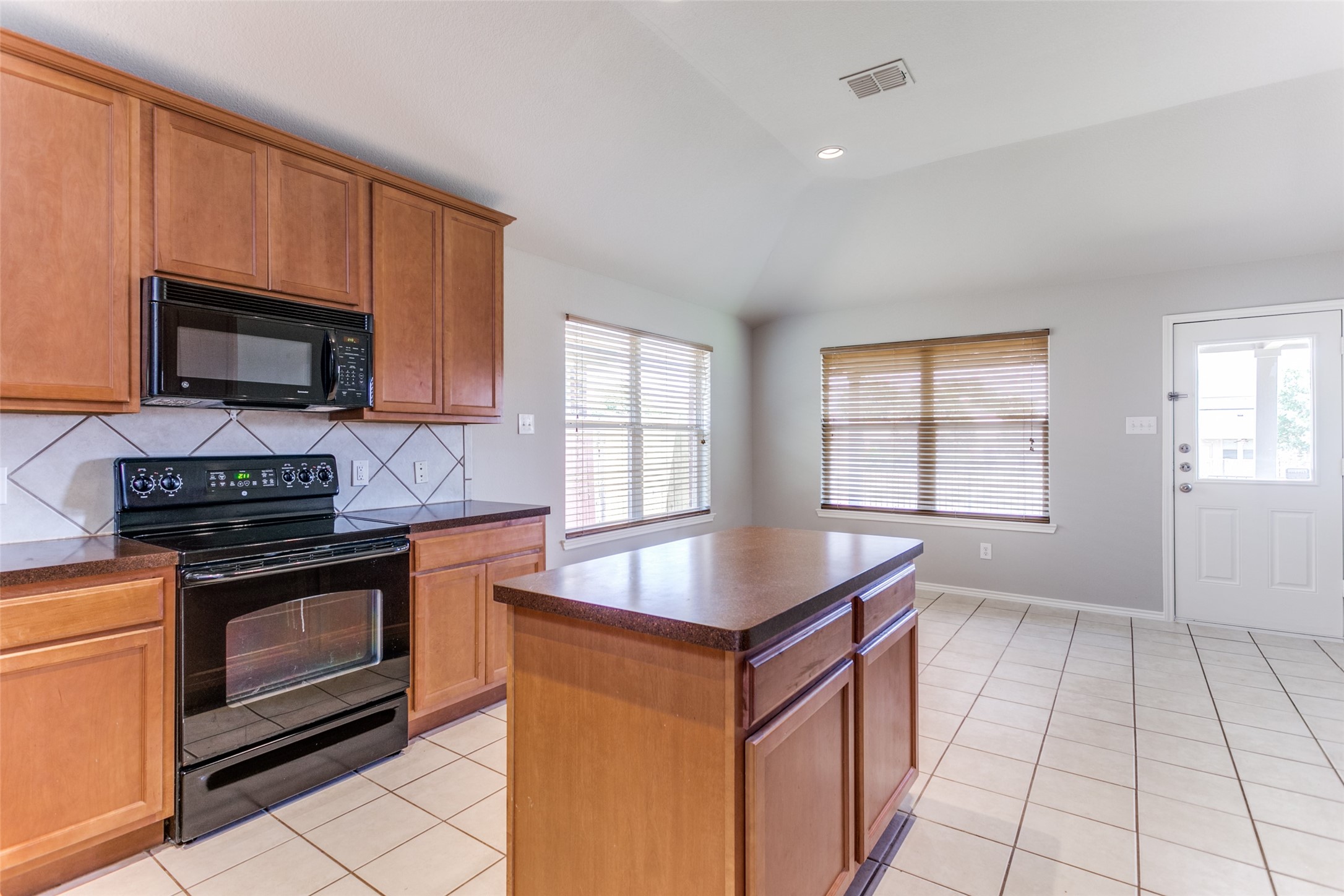 15428 Adlong Drive Fort Worth TX 76262