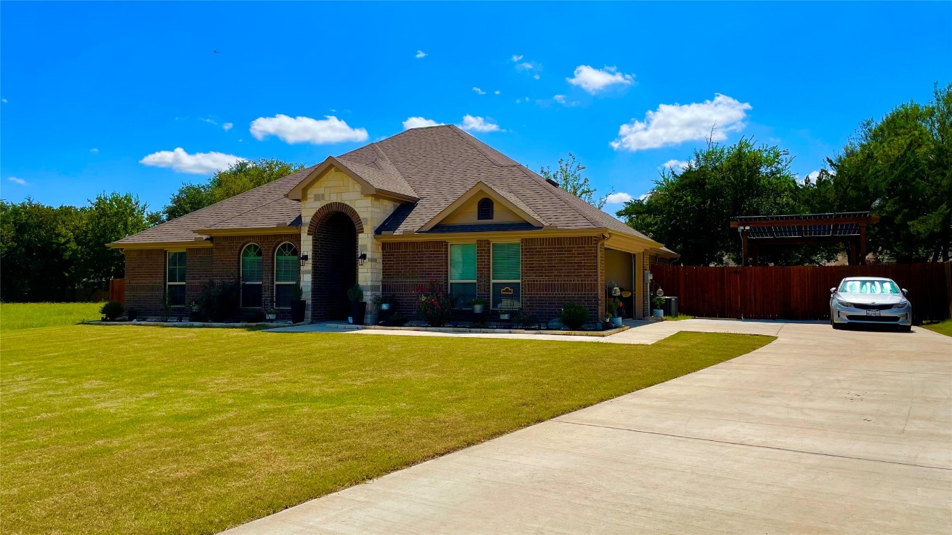705 Royse Ridge Road Ennis TX 75119