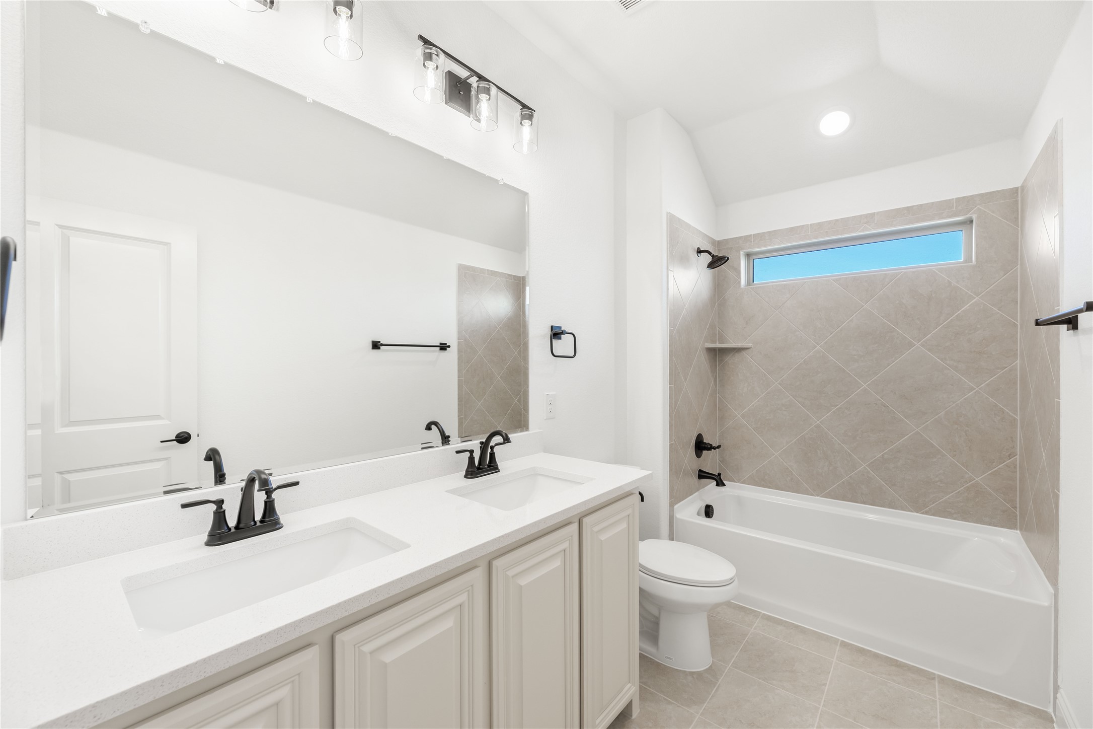 713 Serenity Lane Red Oak TX 75154