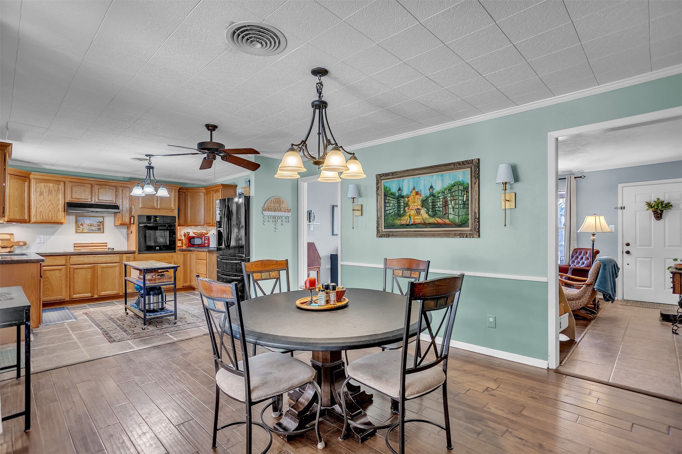 709 Hurstview Drive Hurst TX 76053
