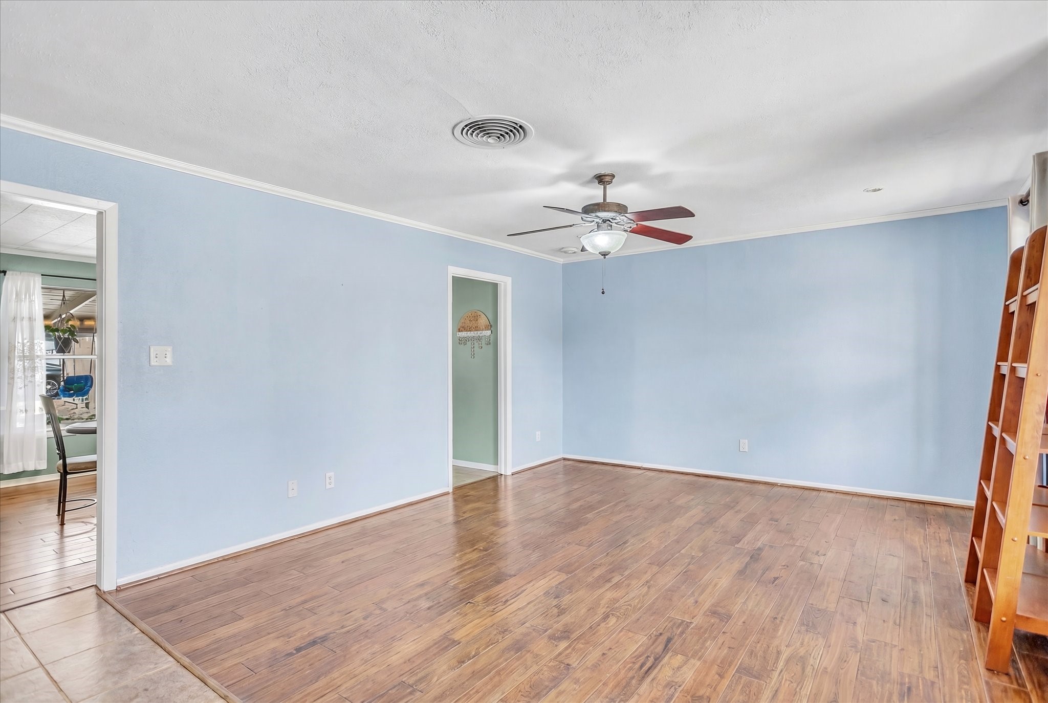 709 Hurstview Drive Hurst TX 76053