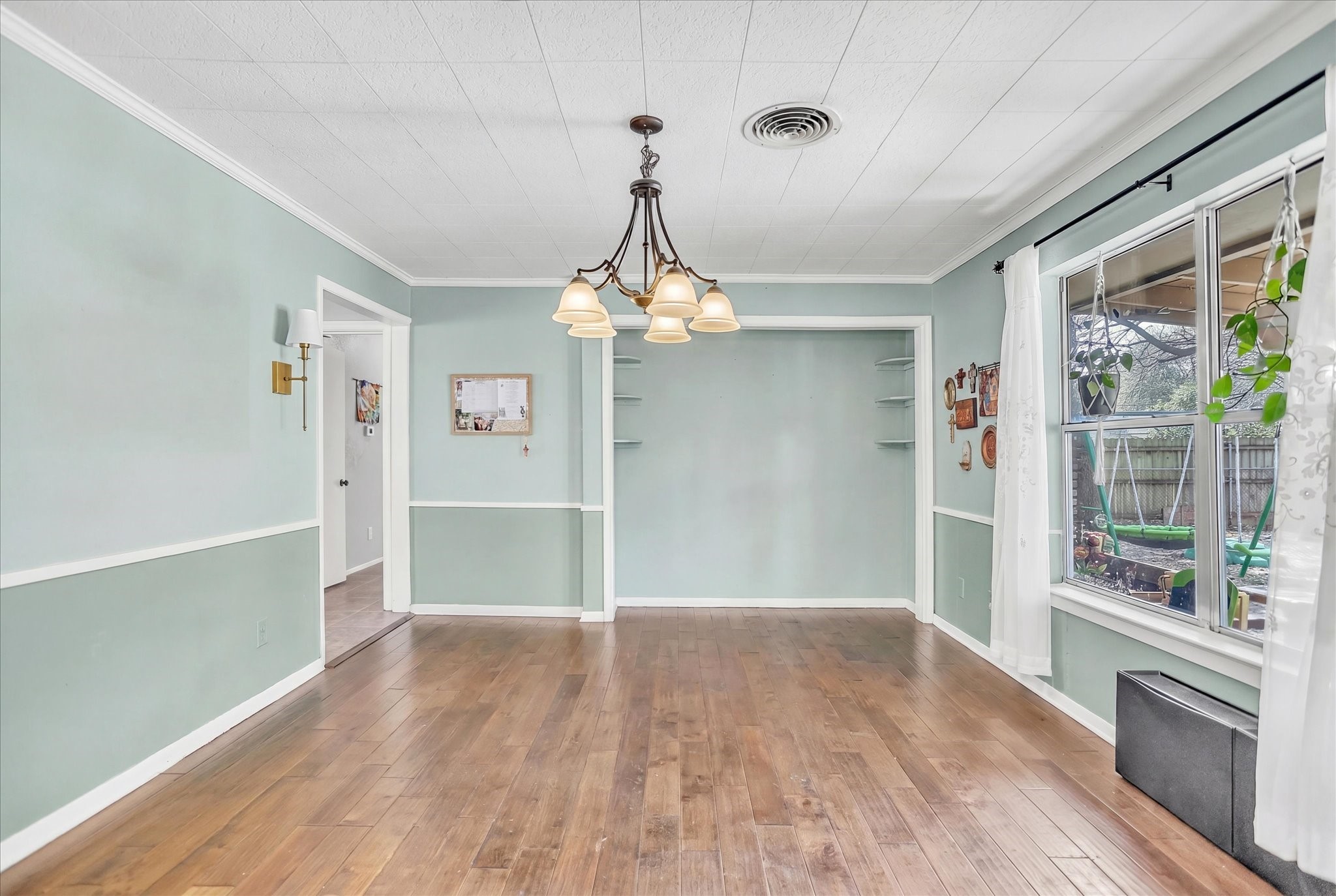709 Hurstview Drive Hurst TX 76053