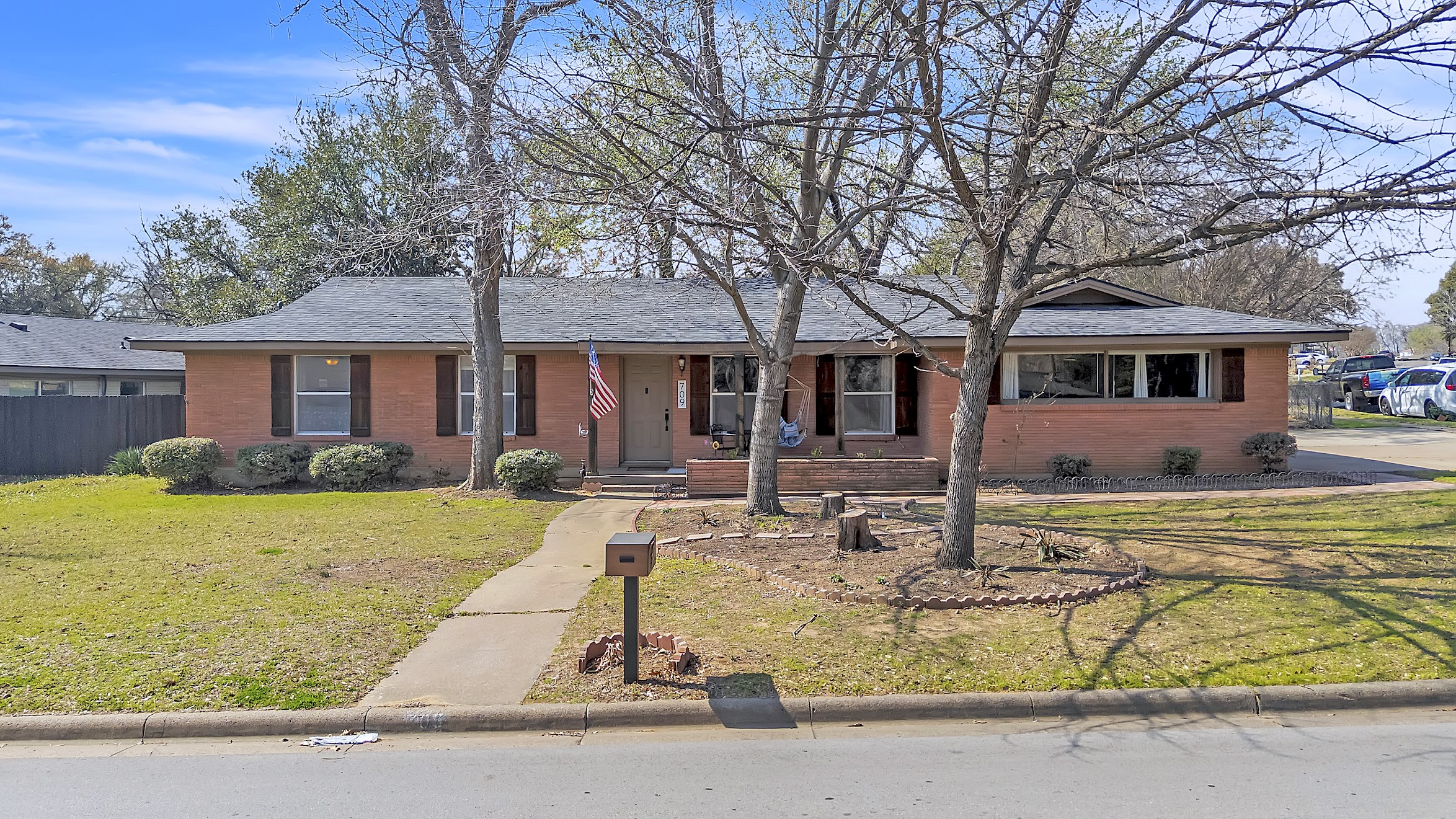709 Hurstview Drive Hurst TX 76053