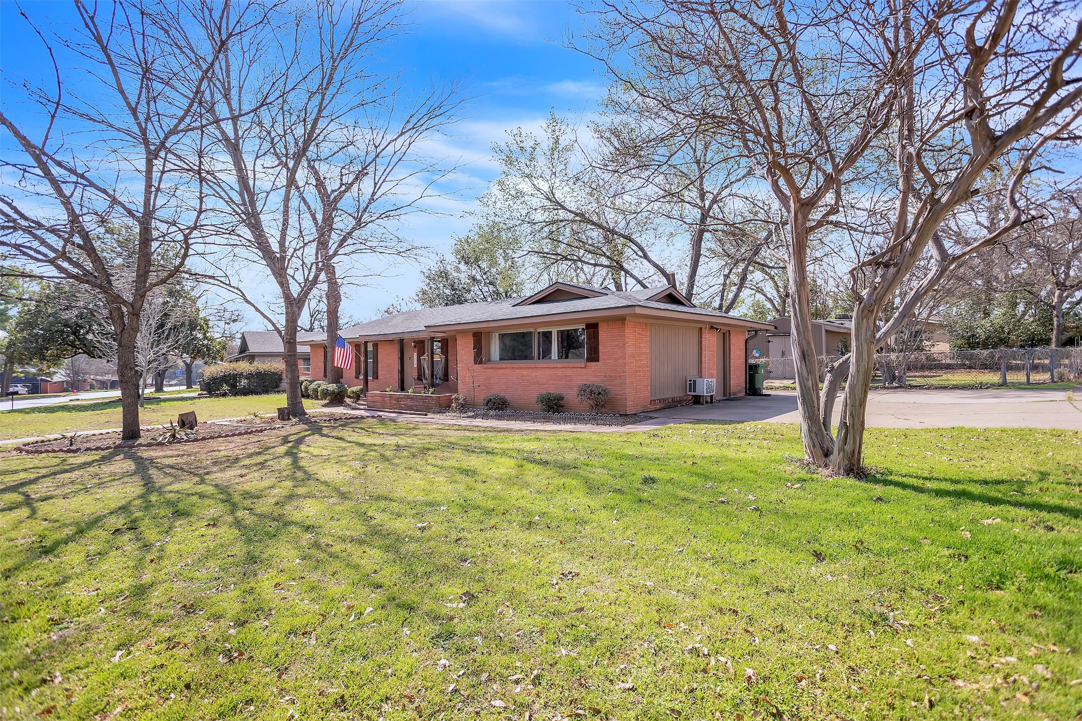 709 Hurstview Drive Hurst TX 76053