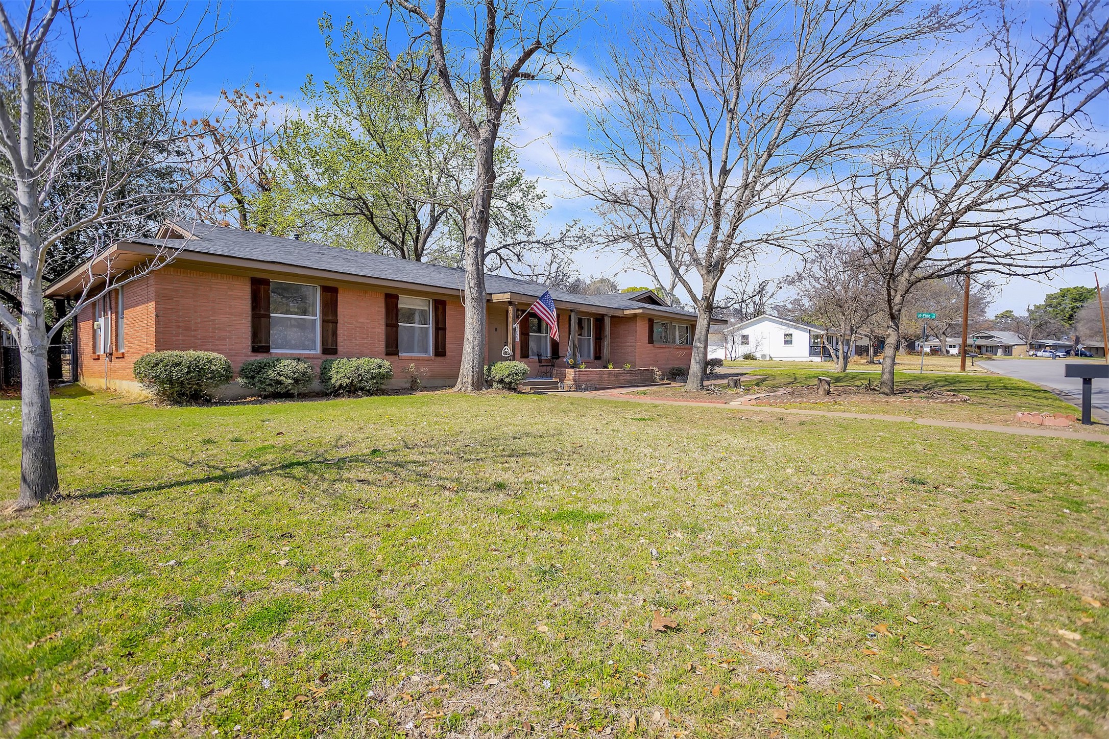 709 Hurstview Drive Hurst TX 76053