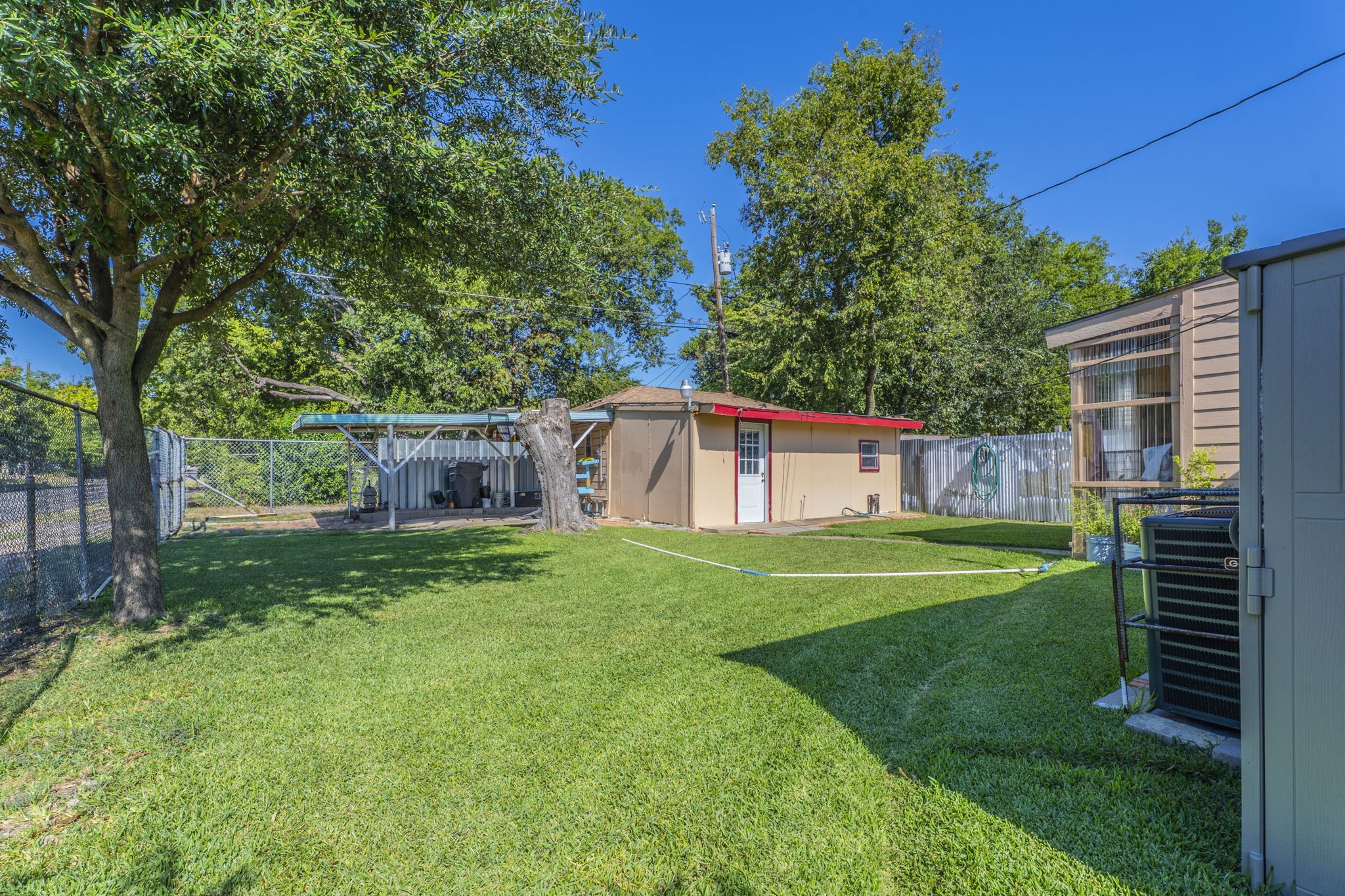 3055 Frio Drive Dallas TX 75216