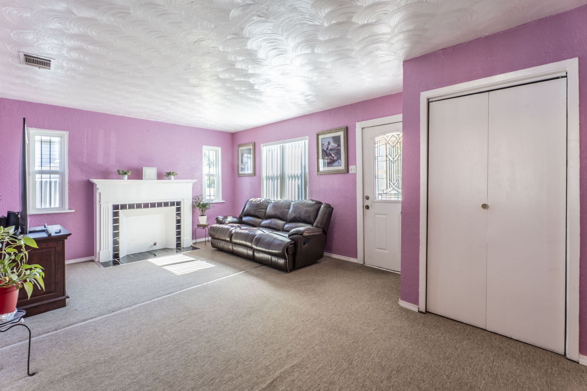 3055 Frio Drive Dallas TX 75216