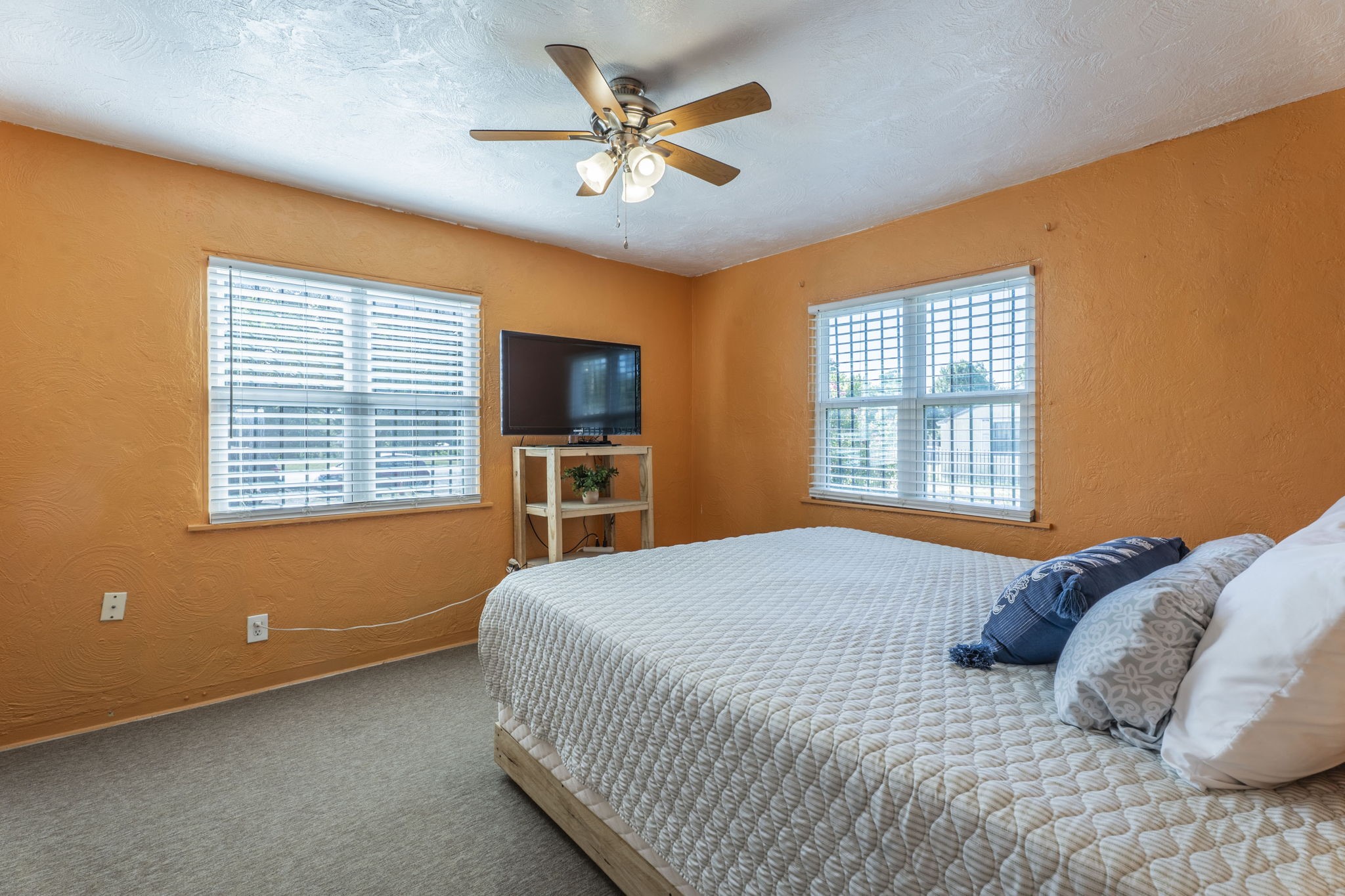3055 Frio Drive Dallas TX 75216