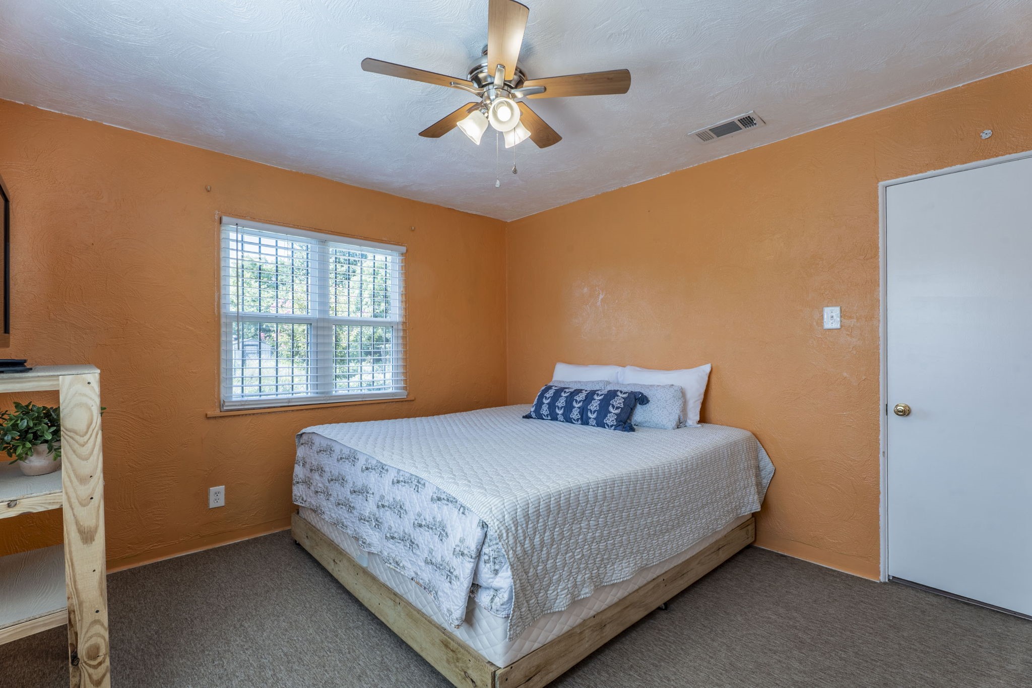 3055 Frio Drive Dallas TX 75216